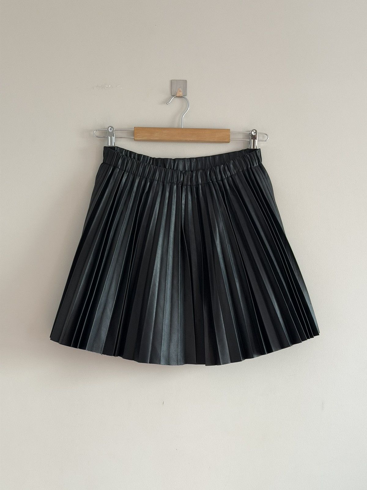 Vintage Genuine Leather Pleated Mini Skirt Size 28" / US 6 / IT 42 - 1 Thumbnail