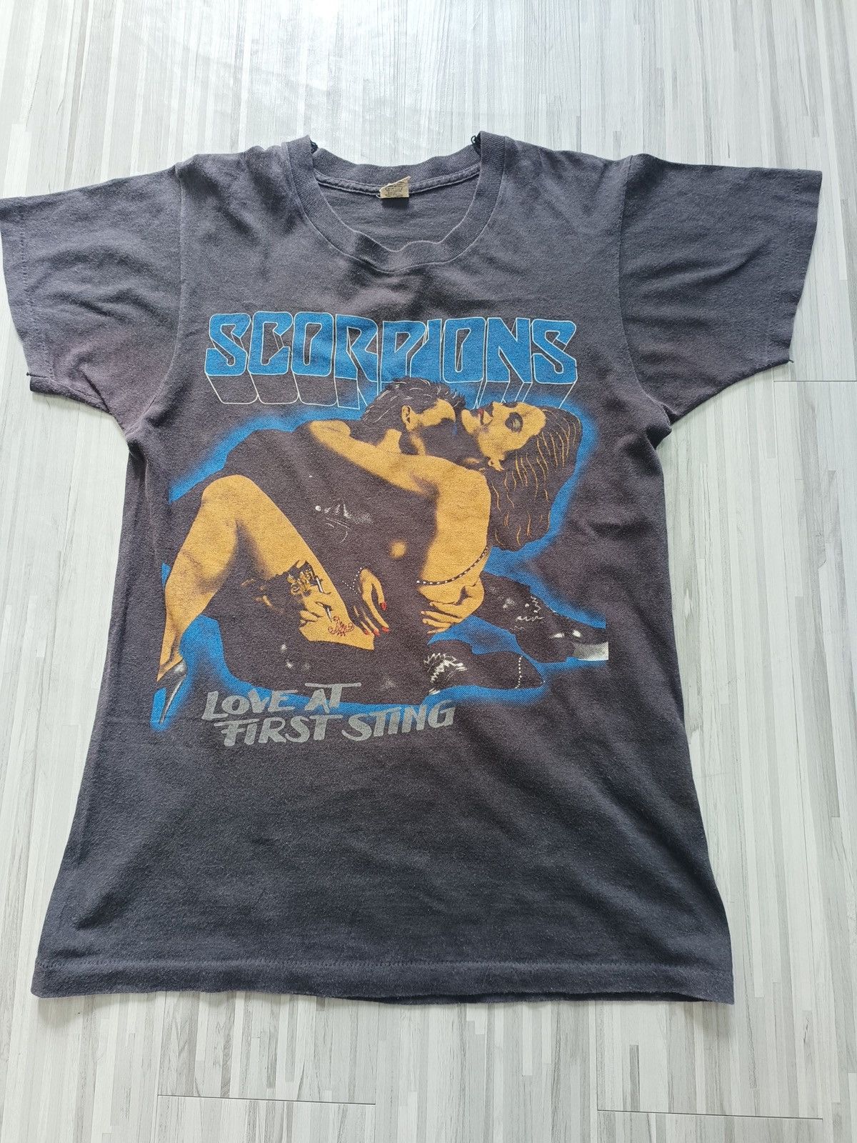 Band Tees × Vintage 1984 Vintage Scorpions Band Tshirt Size US S / EU 44-46 / 1 - 1 Thumbnail