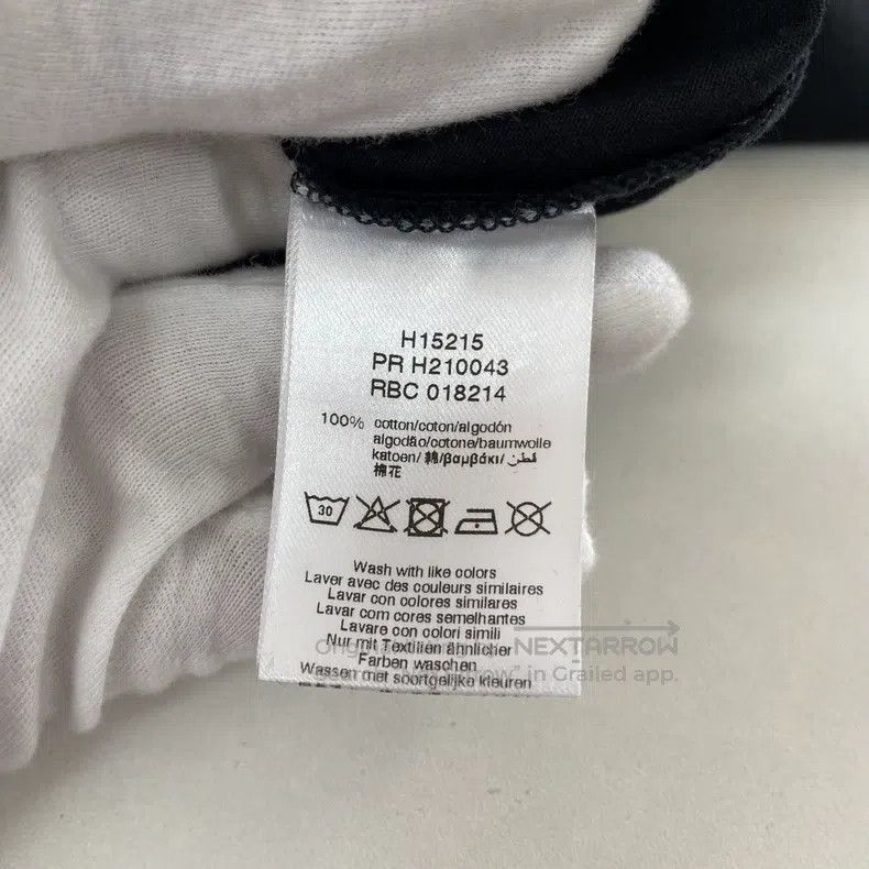 Givenchy Givenchy Size 12+ Black Letter T-Shirt Size US S / EU 44-46 / 1 - 7 Thumbnail