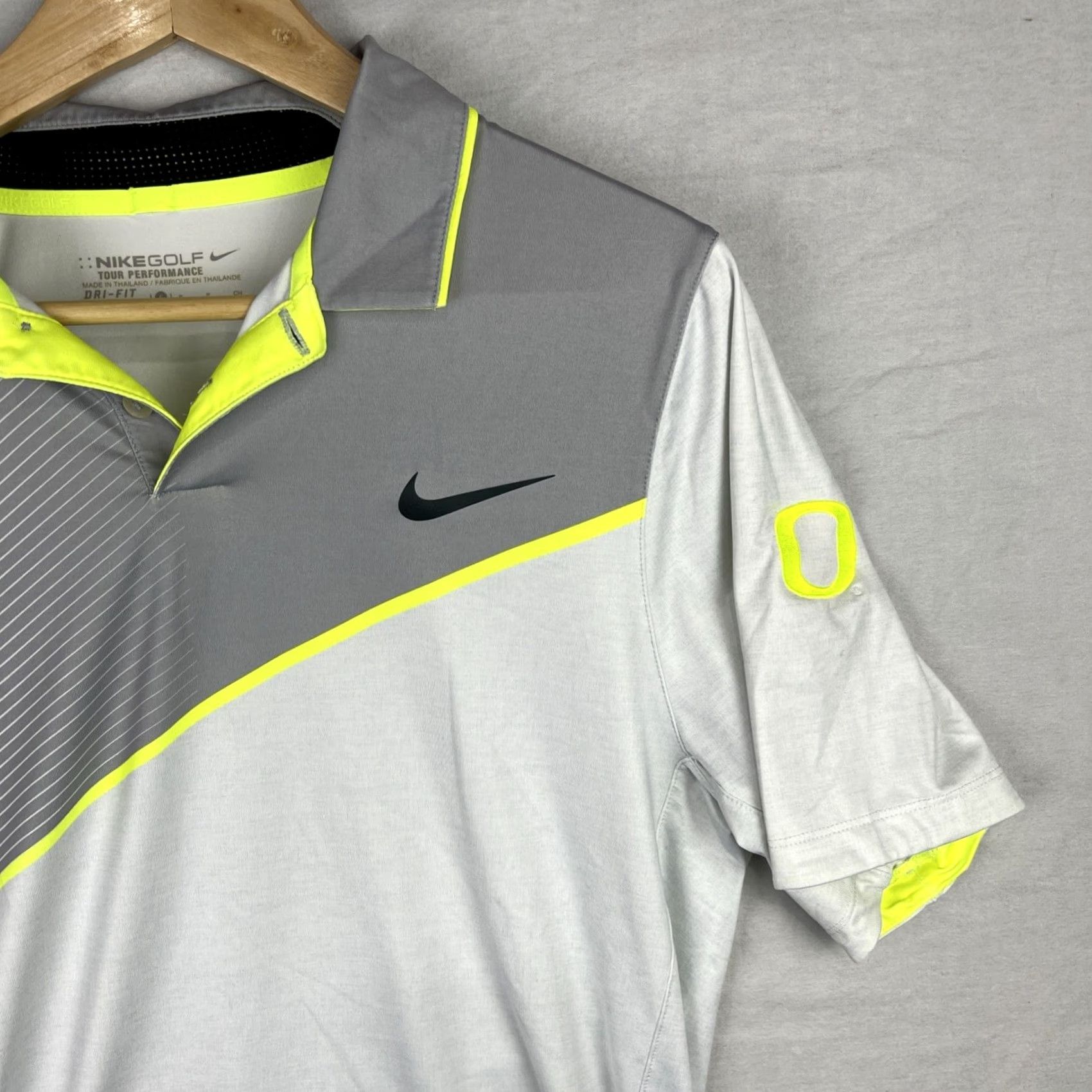 Nike Nike Oregon Ducks Polo Shirt Mens Small Dri-FIT Golf College Logo Embroidered Gray Short Sleeve Shirt Size US S / EU 44-46 / 1 - 3 Thumbnail