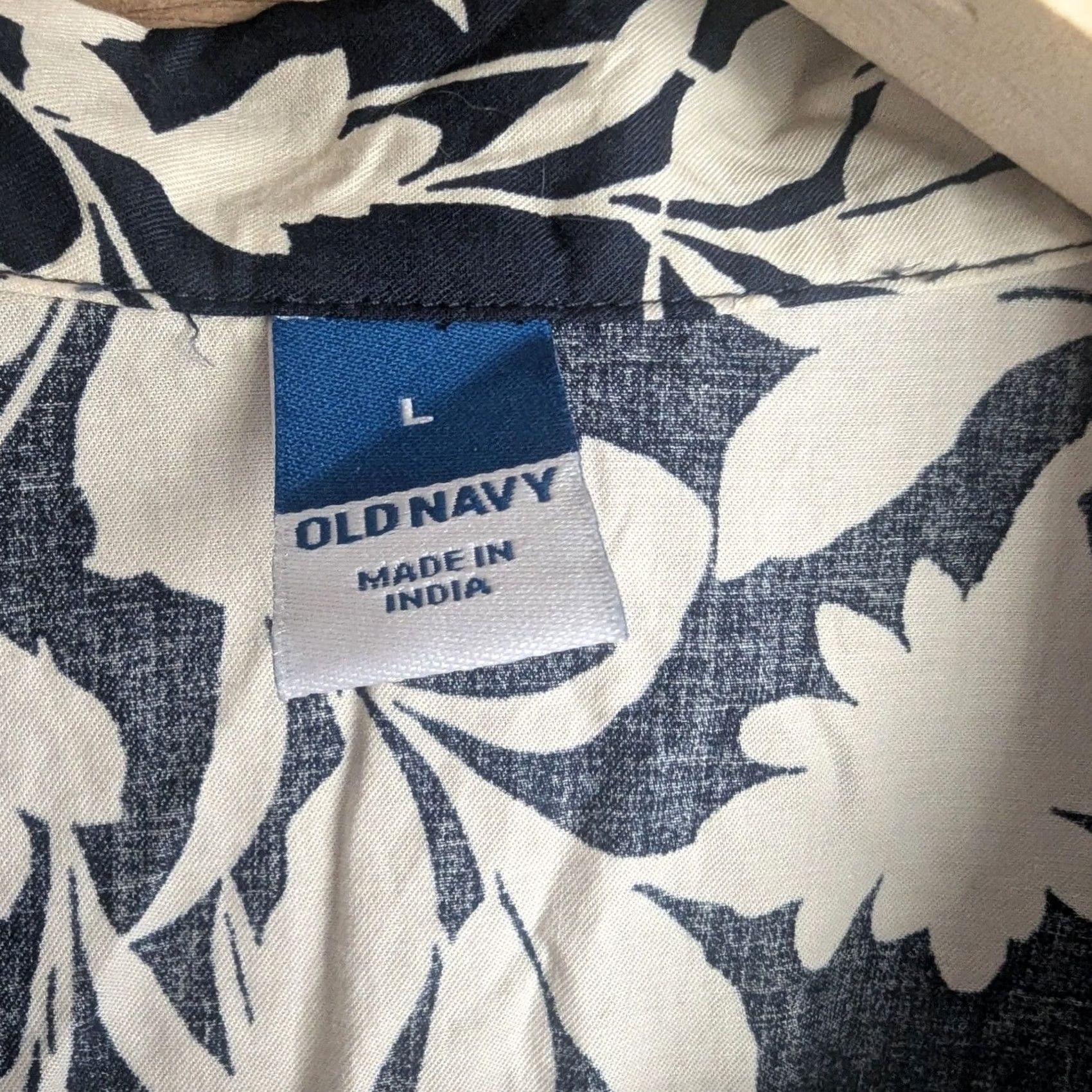 Old Navy Old Navy Shirt Dress Nautical Floral Midi Navy White Short Sleeve Cut Out Button Front, Blue, L Womens Size L / US 10 / IT 46 - 5 Thumbnail