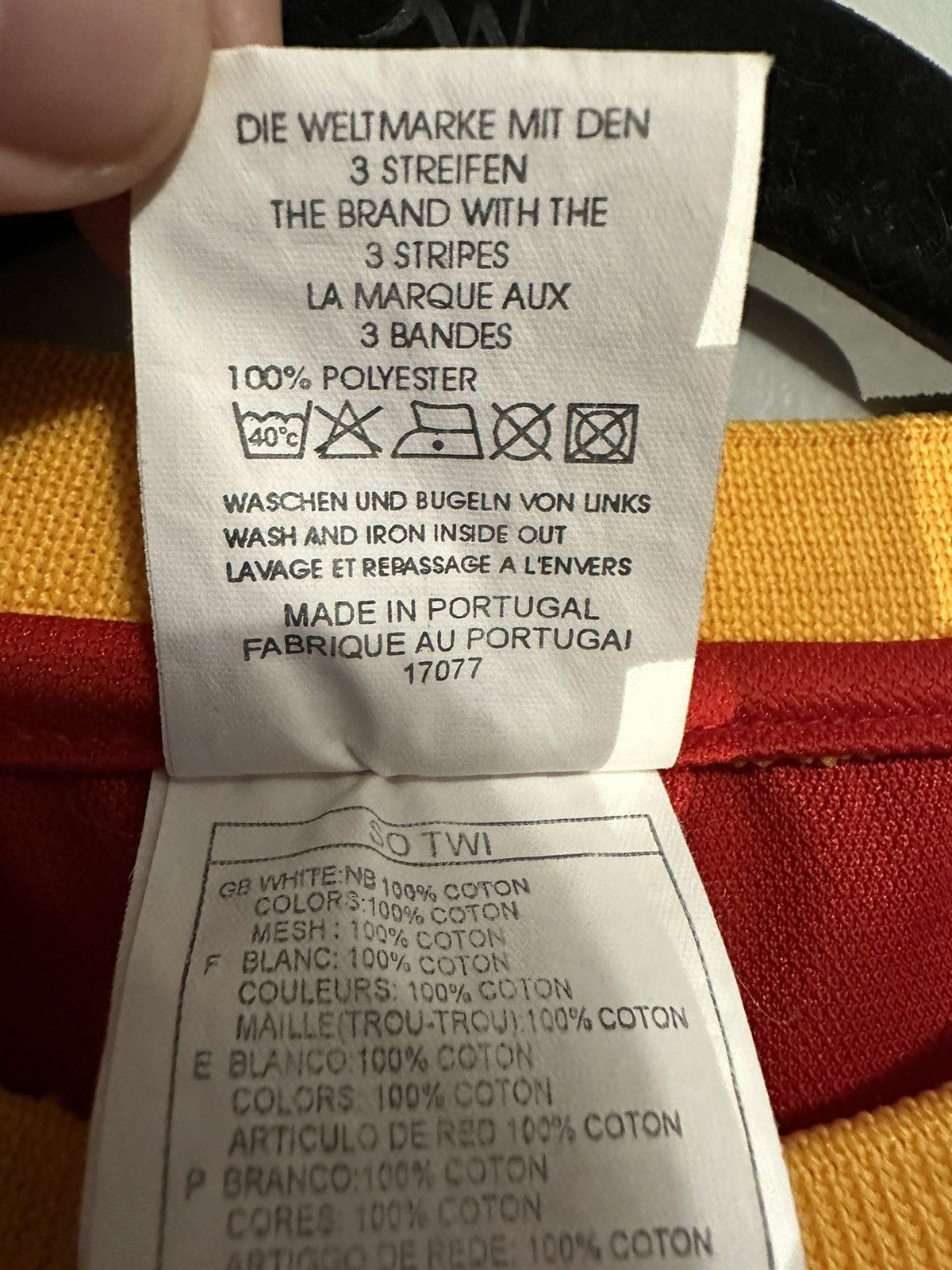 Adidas Retro Adidas España 🇪🇸 2002 Morientes #9 Jersey Size US L / EU 52-54 / 3 - 6 Thumbnail