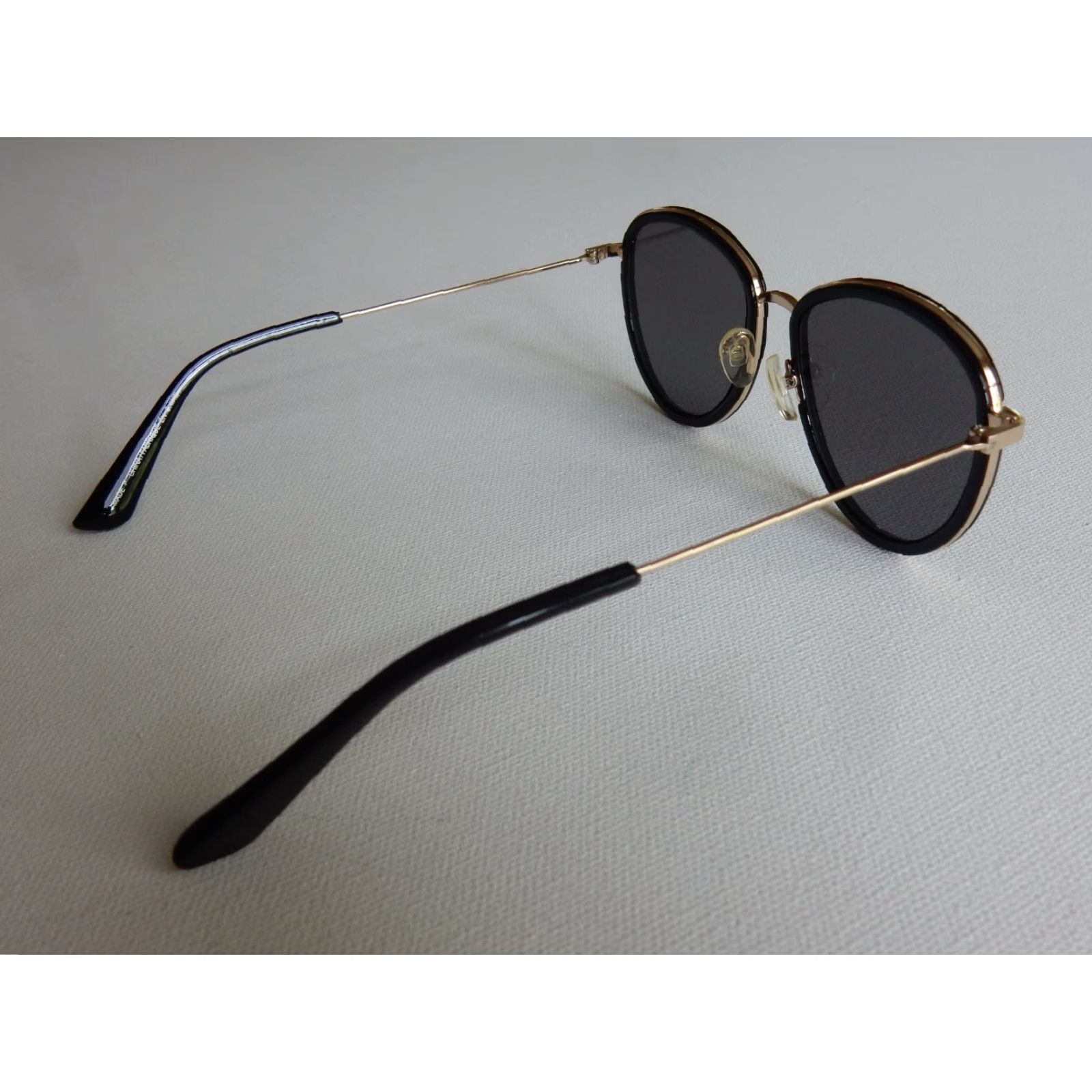 American Eagle Outfitters VINTAGE American Eagle Sunglasses Women's Gold & Black 1152 UV Protection Fashion Accessories Size ONE SIZE - 3 Thumbnail