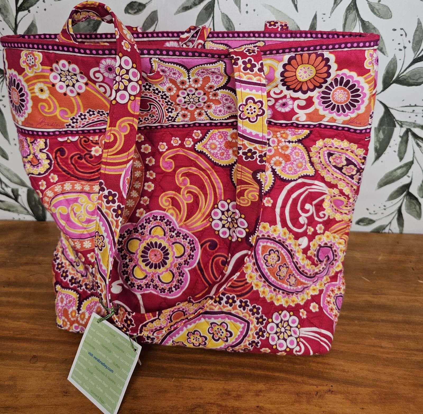 Designer NWT Vera Bradley Purse Pink Womens Quilted
