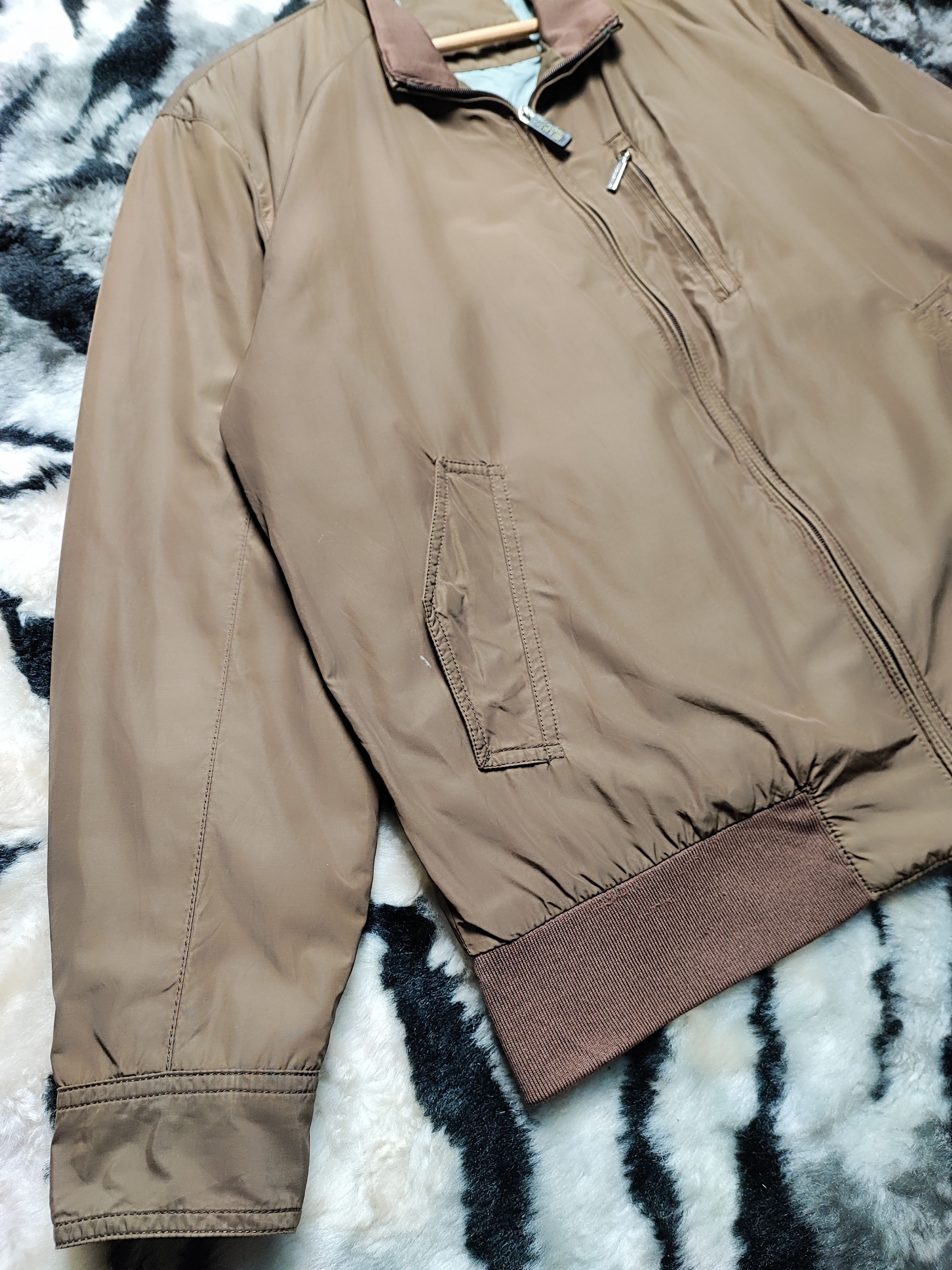 Givenchy Givenchy Bombers Light Jacket Travis Scoot Colour Size US L / EU 52-54 / 3 - 3 Thumbnail