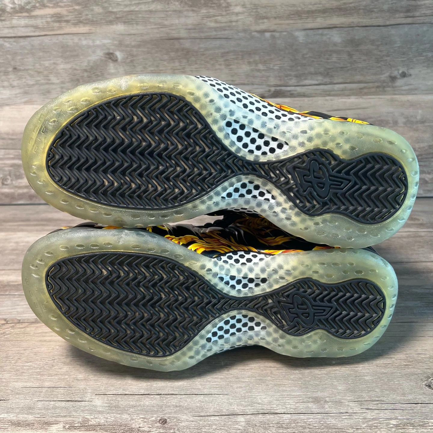 Supreme Supreme x Nike Air Foamposite One Black Straw 42.5 Size US 9.5 / EU 42-43 - 6 Thumbnail