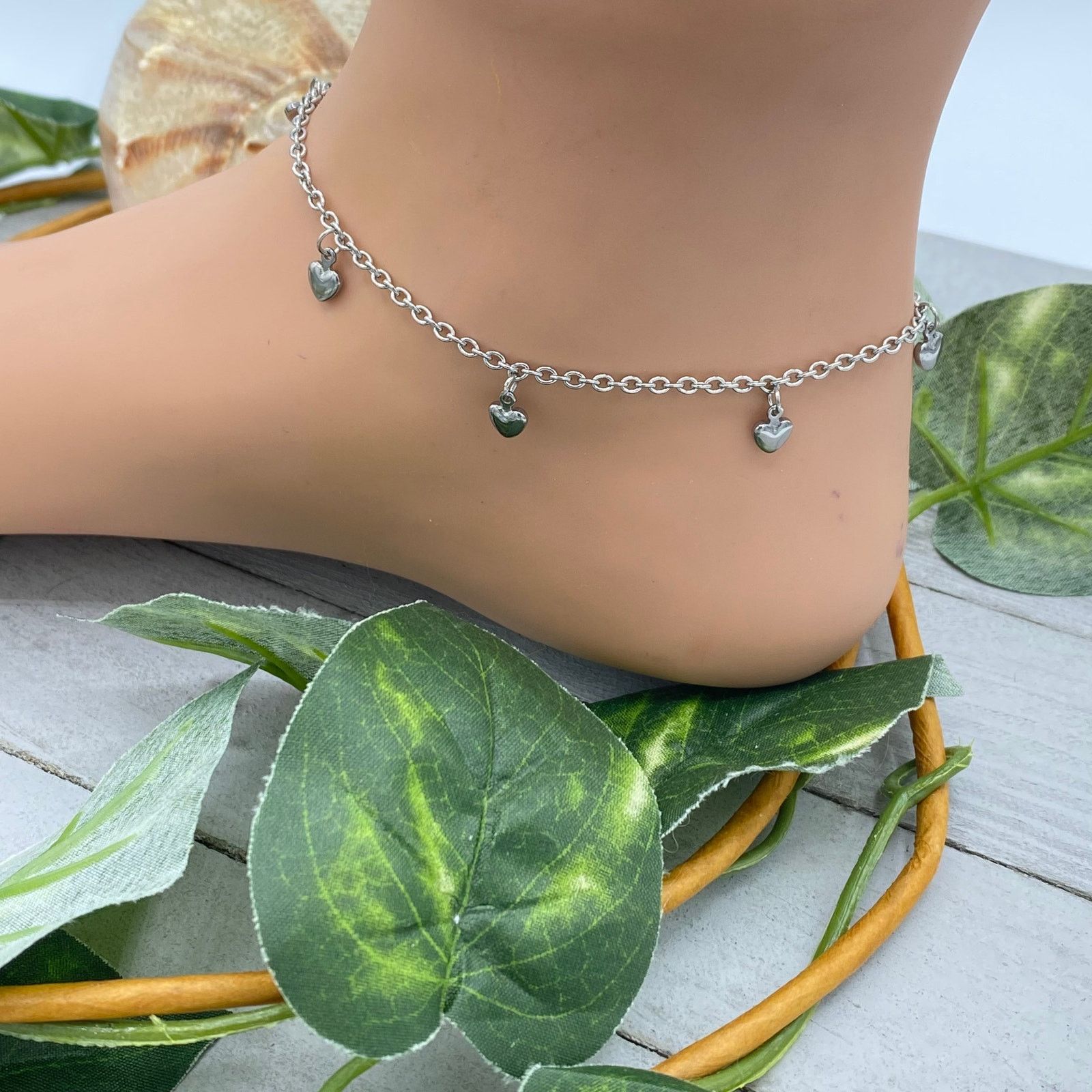 The Unbranded Brand Stainless Steel Anklet With Dangling Hearts Ankle Bracelet Size ONE SIZE - 2 Thumbnail