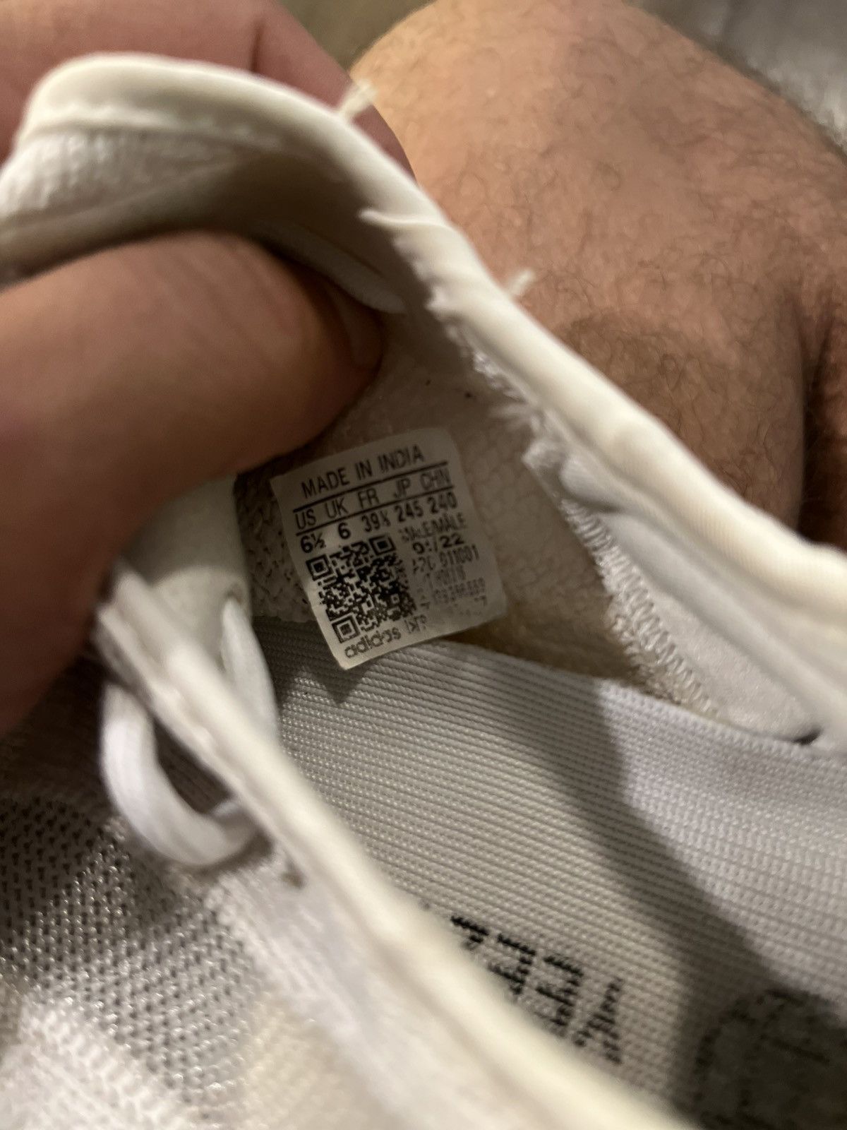 Adidas × Kanye West Kanye West Adidas 350 V2 Bone Size US 6.5 / EU 39-40 - 9 Thumbnail