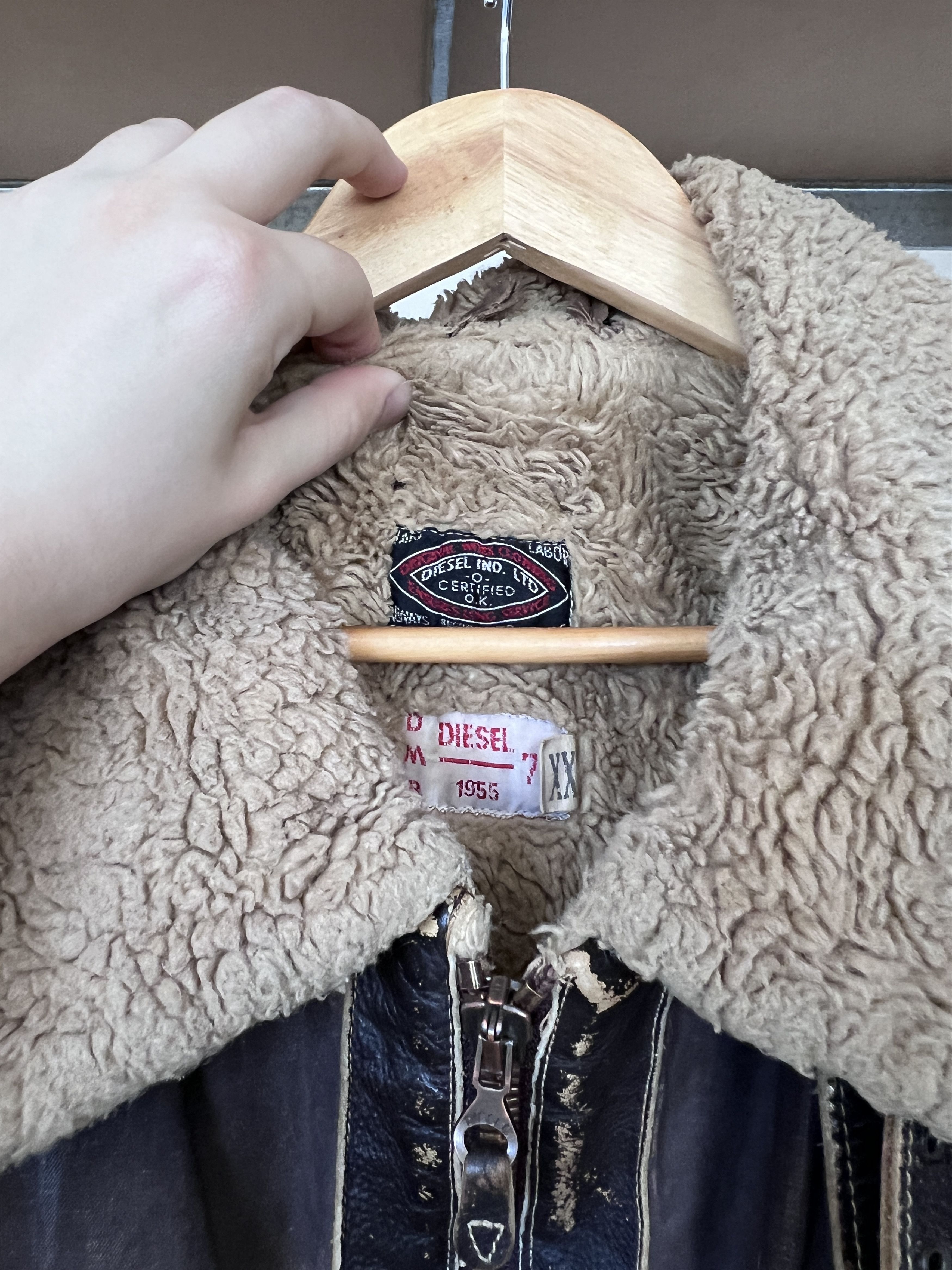 Diesel Diesel Vintage DMB 1955 Wax Sheepskin Distressed Jacket Size US XXL / EU 58 / 5 - 3 Thumbnail