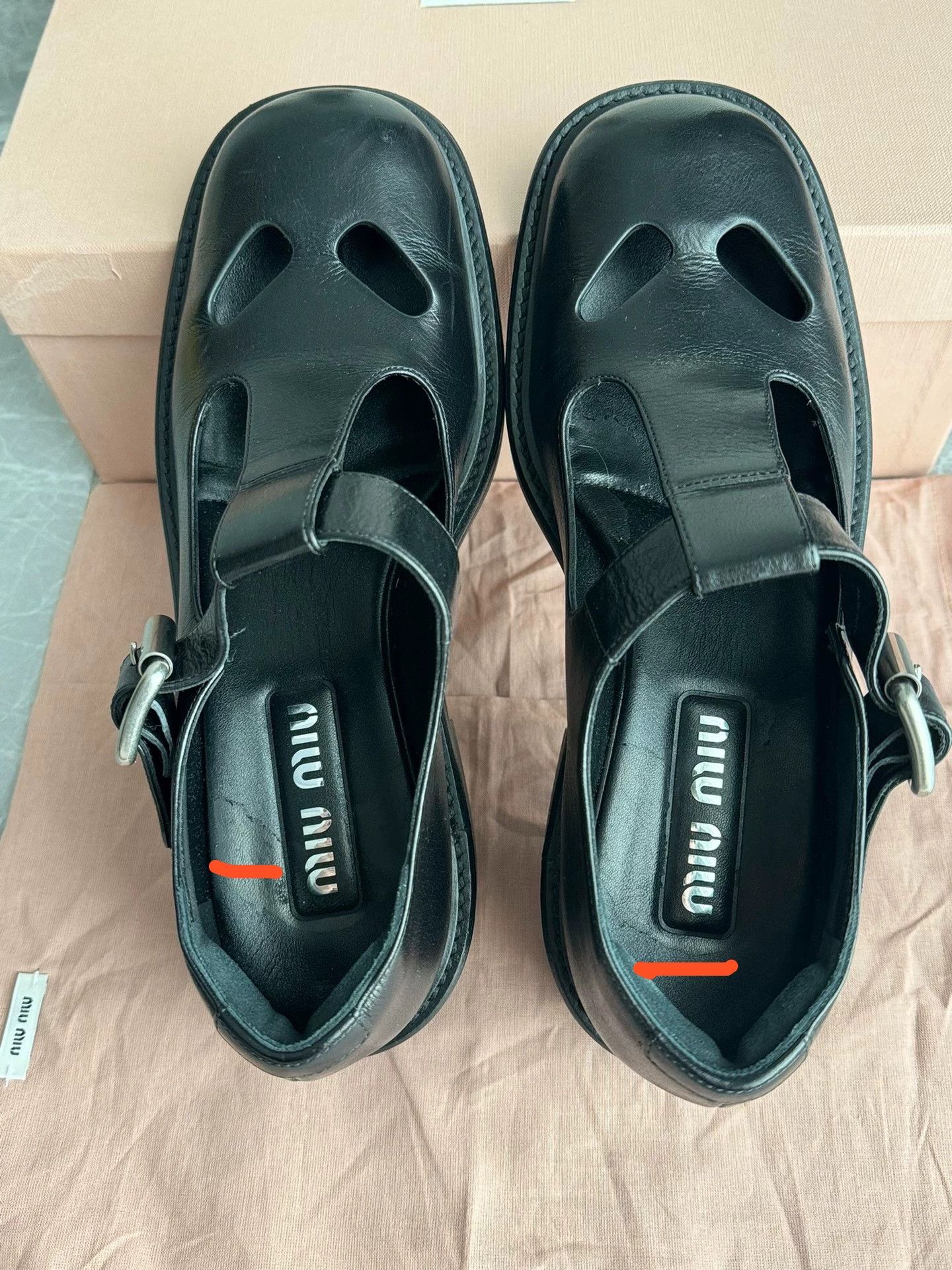 Miu Miu MIU MIU Black Leather Buckle T-strap Mary Jane 38 Size US 7.5 / IT 37.5 - 6 Thumbnail