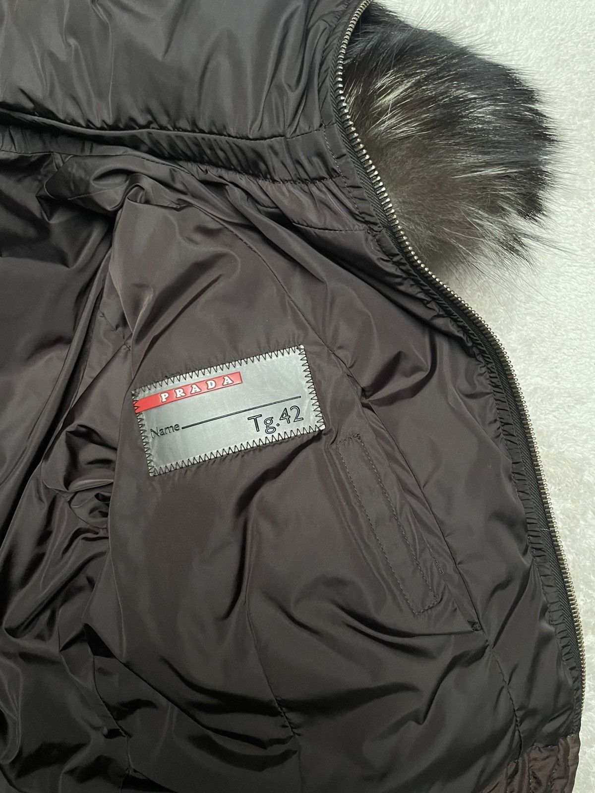 Prada 2000's Prada Leopard Fur Neck Down Jacket Size M / US 6-8 / IT 42-44 - 7 Thumbnail