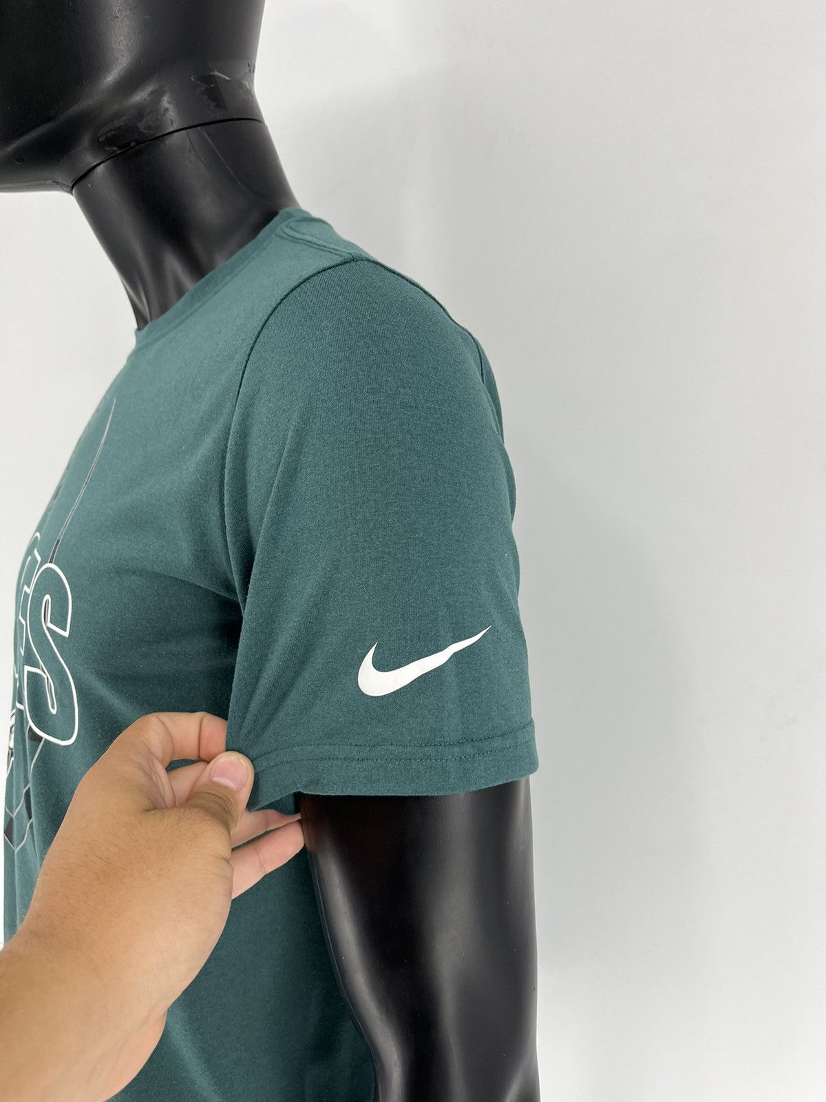 NHL Vintage Y2K Mens Nike NFL Jersey Eagles Size US M / EU 48-50 / 2 - 8 Thumbnail