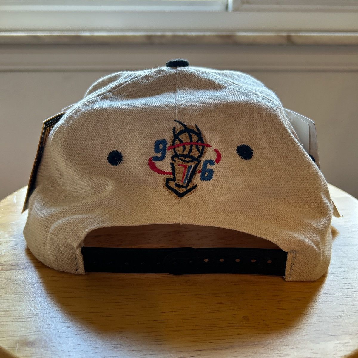 Logo Athletic × NBA × Vintage Vintage 1996 Chicago Bulls Champions NWT Logo Athletic Hat Size ONE SIZE - 6 Thumbnail