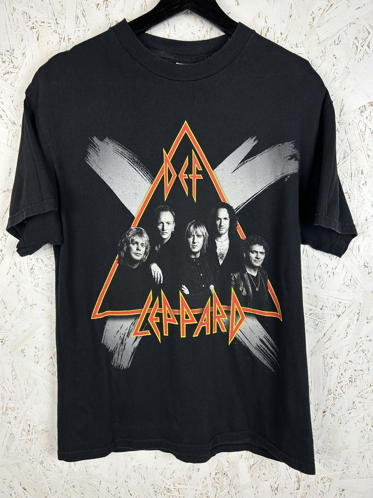 Band Tees 00s Def Leppard 2002 Concert World Tour T-Shirt Black M Size US M / EU 48-50 / 2 - 1 Thumbnail