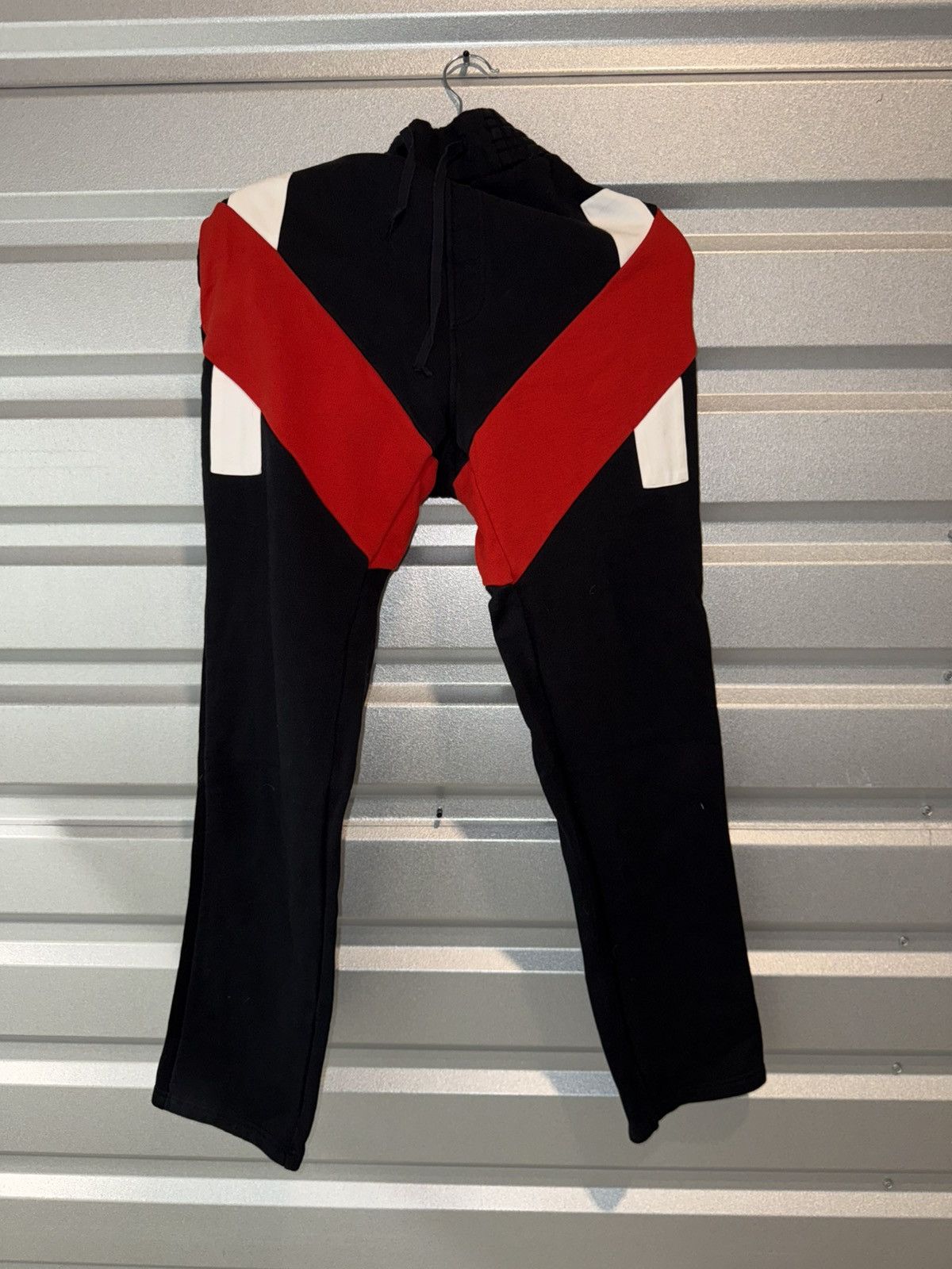 Givenchy Givenchy Black Embroidery Joggers Size Medium Size US 32 / EU 48 - 3 Thumbnail