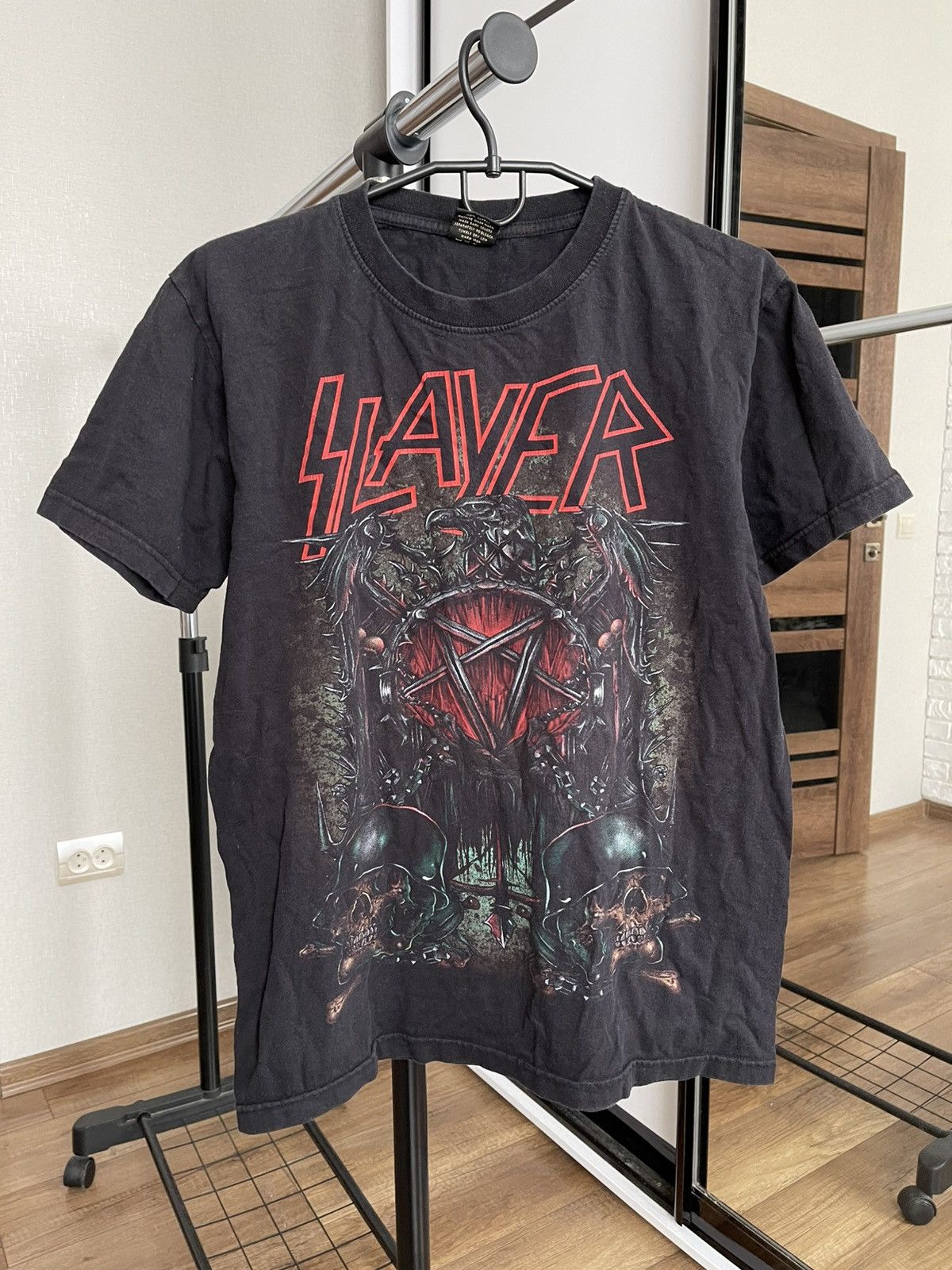 Band Tees Slayer Vintage Rock Band T-Shirt Tee 90s Big Logo Size US M / EU 48-50 / 2 - 1 Thumbnail