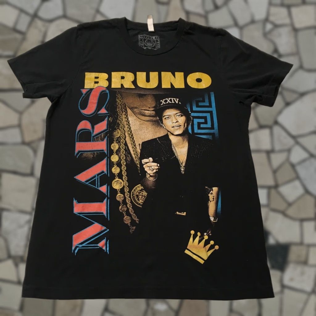 Vintage Bruno Mars 24K Magic World Tour T Shirt MEDIUM Music DOUBLE SIDED Men M Black Crew Neck Short Sleeve Canvas Shirt Mens Size US M / EU 48-50 / 2 - 1 Thumbnail