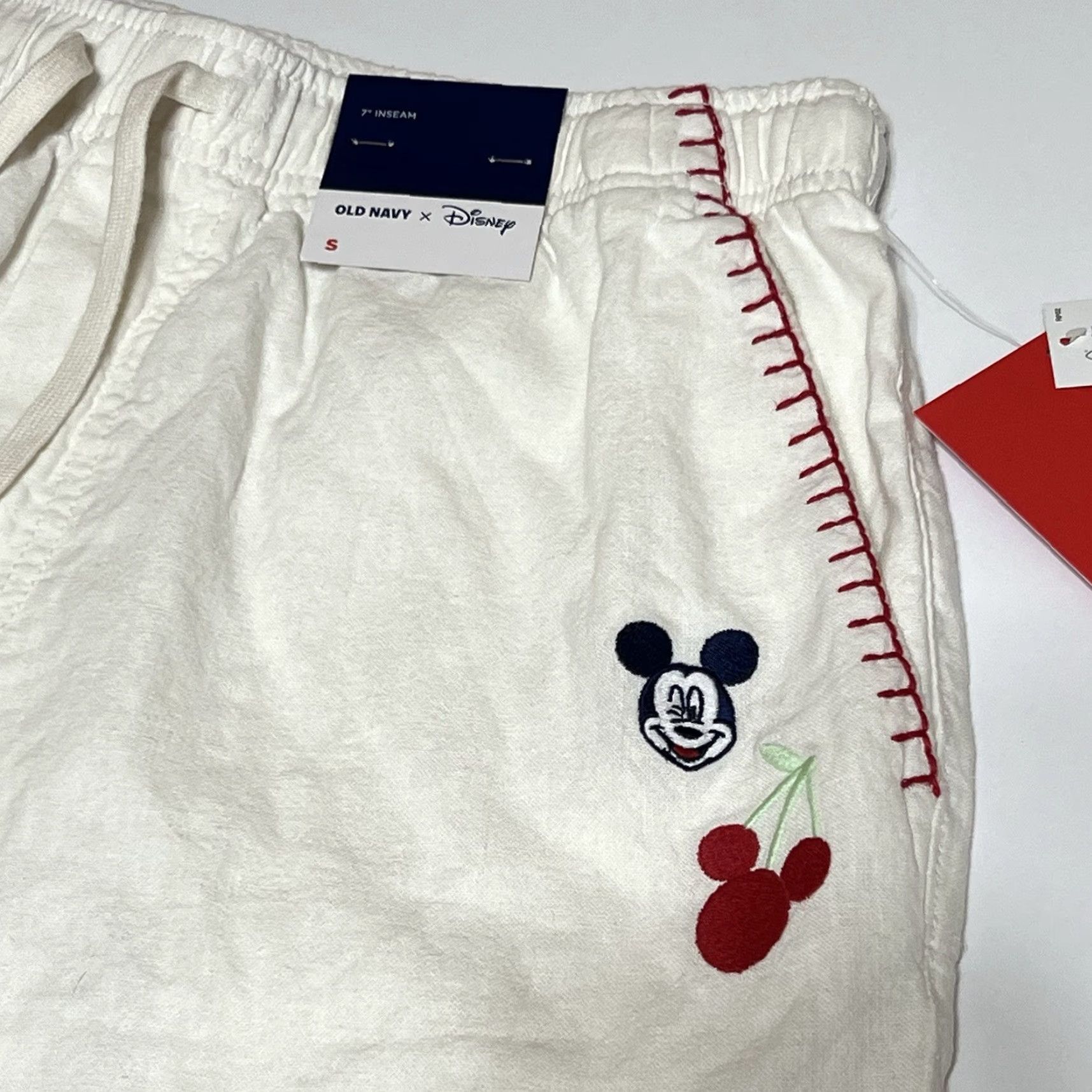Old Navy Old Navy x Disney Linen-Blend Men’s S Embroidered Mickey Pocket White Shorts Size US 29 - 5 Thumbnail