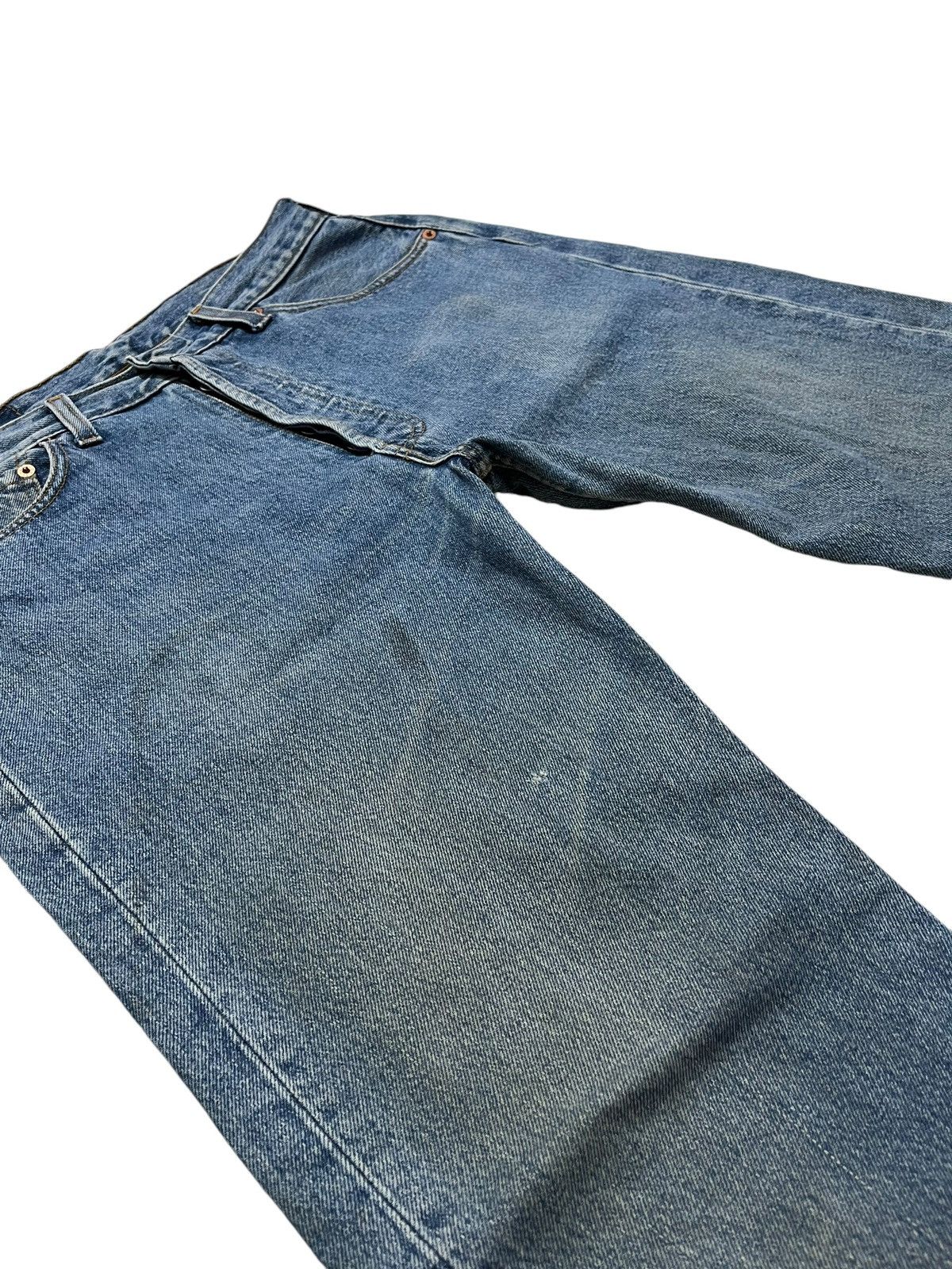 Levi's × Vintage VINTAGE LEVIS 501 MADE IN UK JEANS Size US 31 - 6 Thumbnail