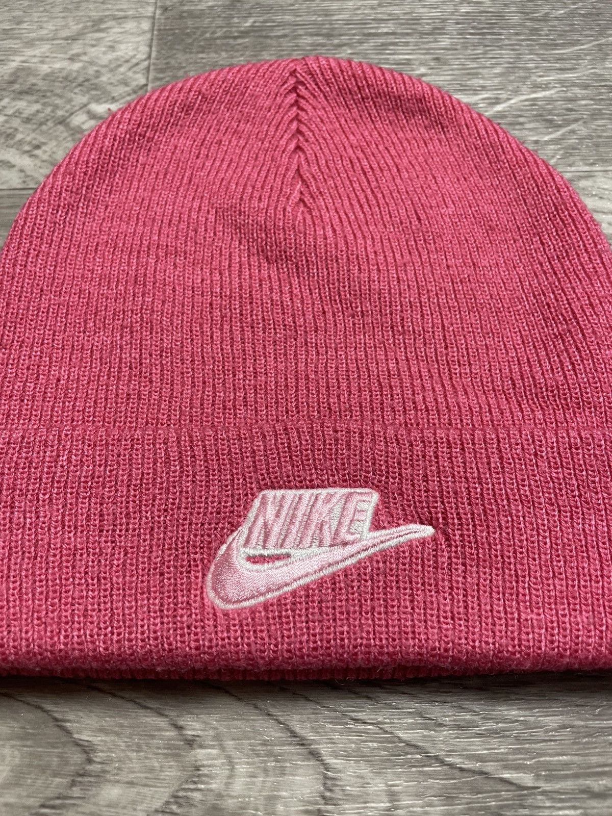 Nike Vintage Nike Pink Beanie Hat Y2K Size ONE SIZE - 2 Thumbnail