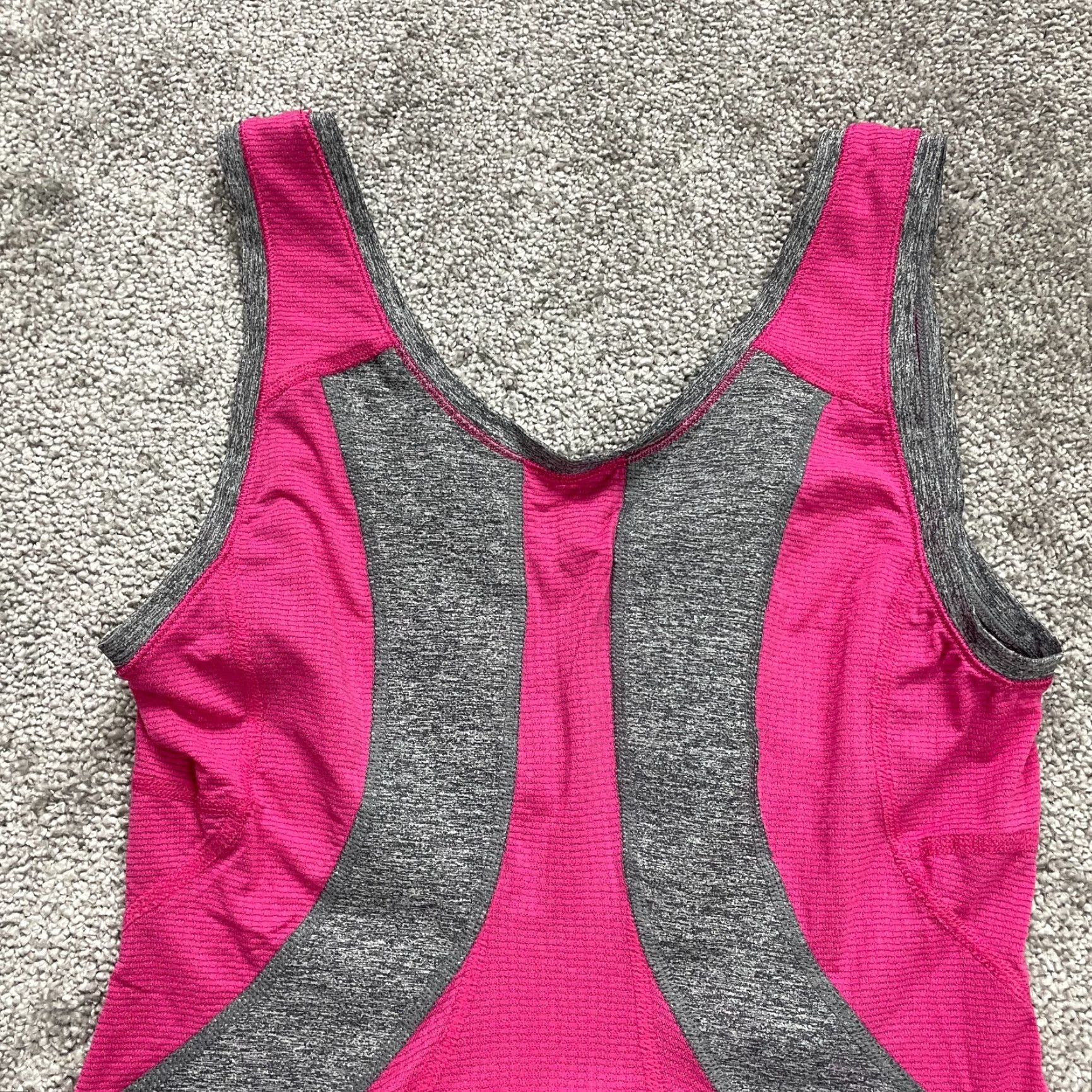 Pinko VINTAGE? No, not vintage. Unbranded Women Tank Top Sleeveless Athletic Active Pink Small Size S / US 4 / IT 40 - 3 Thumbnail