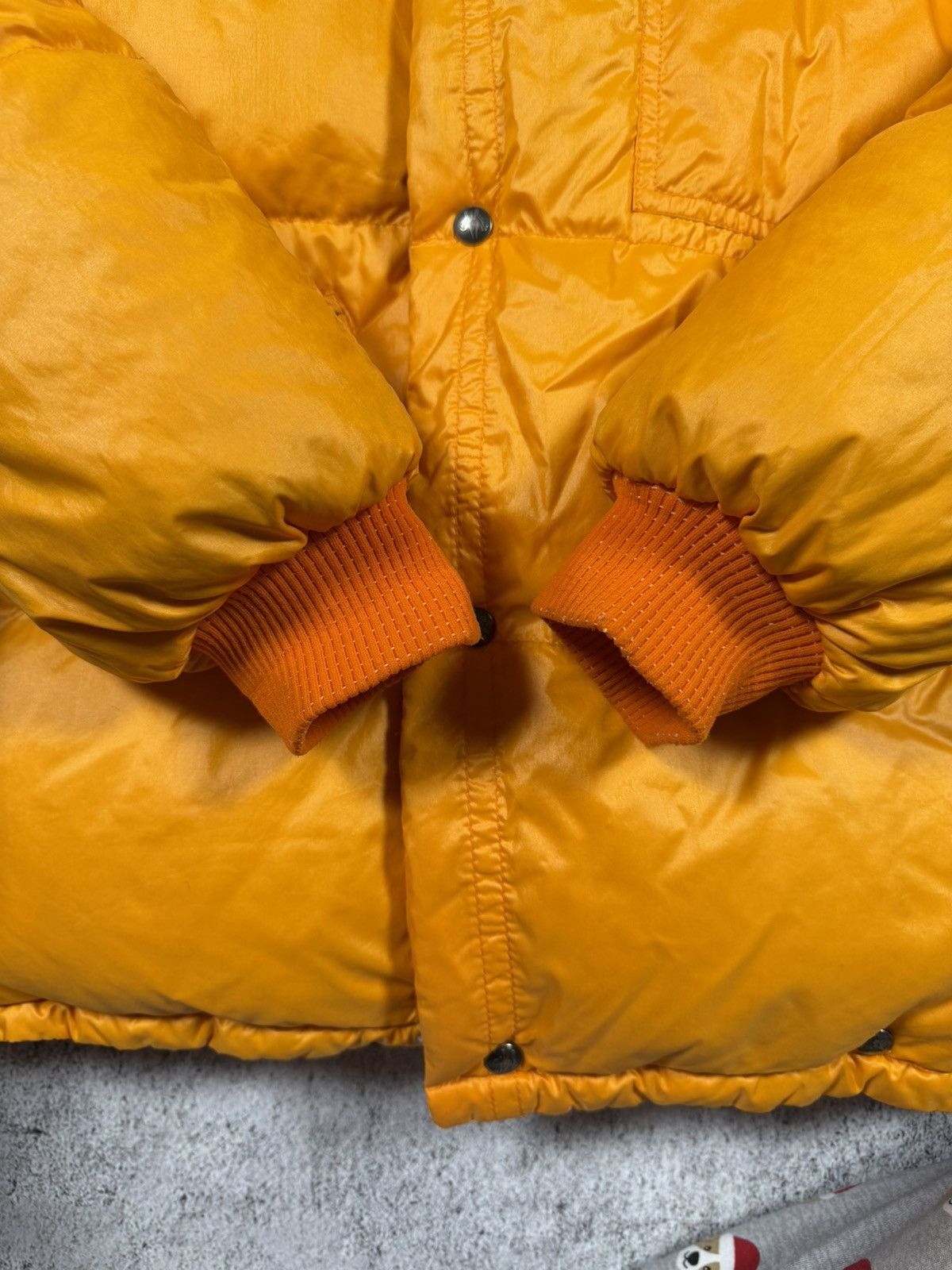 Moncler Vintage Moncler Down Jacket Orange Hooded Made in Italy 1981 Size US XL / EU 56 / 4 - 7 Thumbnail