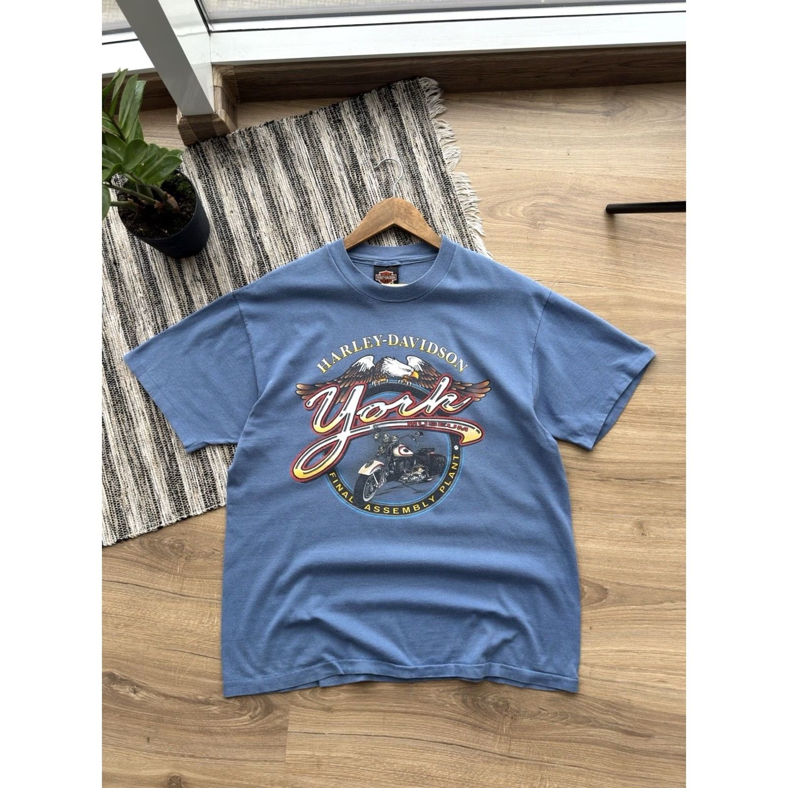Harley Davidson VINTAGE Harley-Davidson T-Shirt Men L Blue 90s York Museum Single Stitch Logo Theme 80s 90s Biker Cartoon USA Streetwear Merch 3d Emblem Size US L / EU 52-54 / 3 - 2 Thumbnail