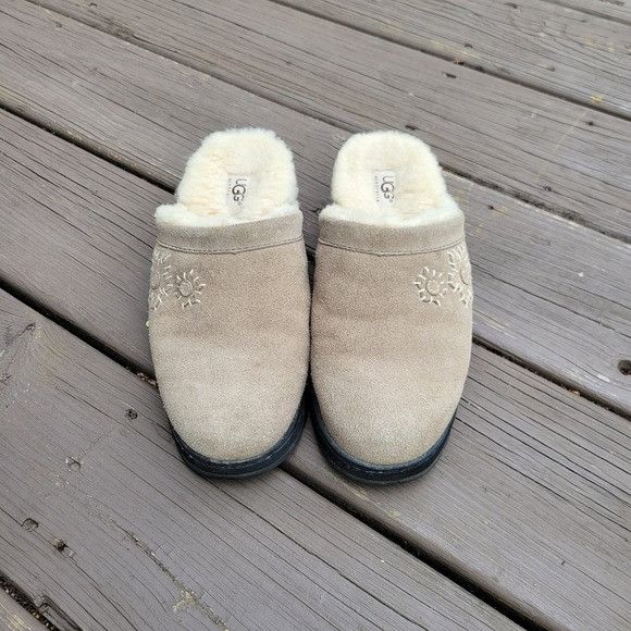 Ugg × Vintage Vintage y2k Ugg Floral Applique Embroidered Tan Suede Leathe Size US 8 / IT 38 - 5 Thumbnail