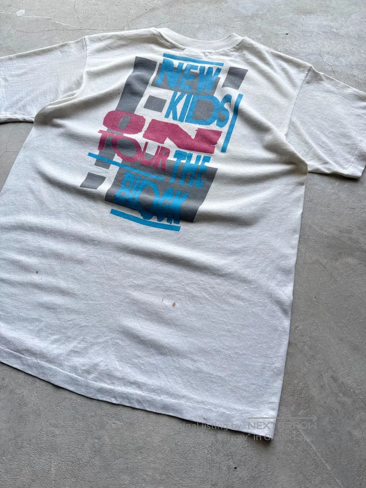 Vintage Vintage 80s NKOTB 1989 Tour Tee. Size US M / EU 48-50 / 2 - 6 Thumbnail