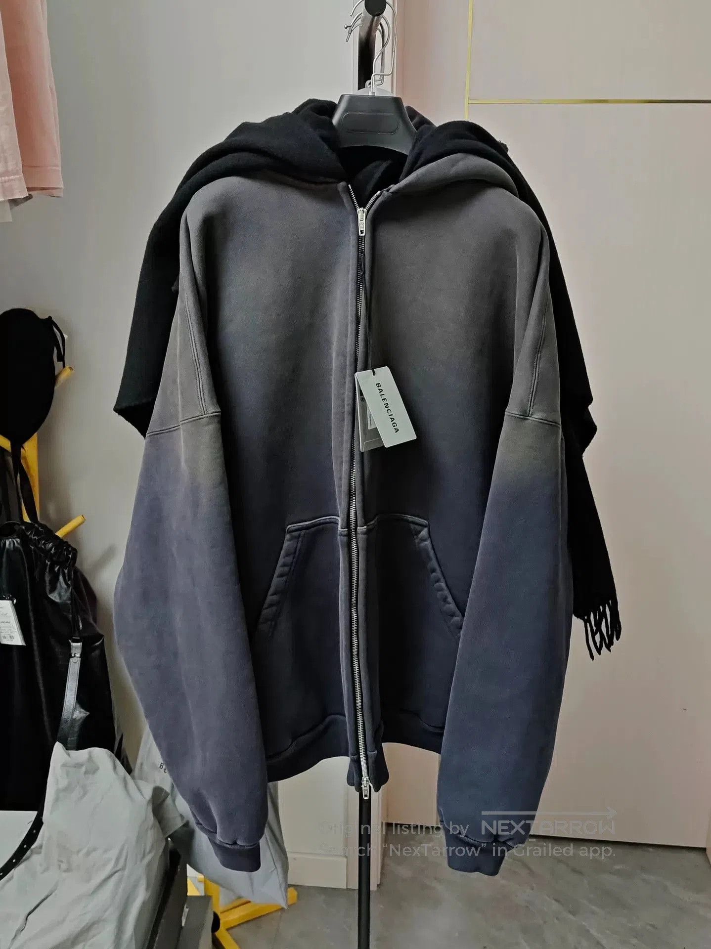 Balenciaga Balenciaga Gray Gradient Scarf Hooded Sweatshirt. Size US L / EU 52-54 / 3 - 1 Thumbnail