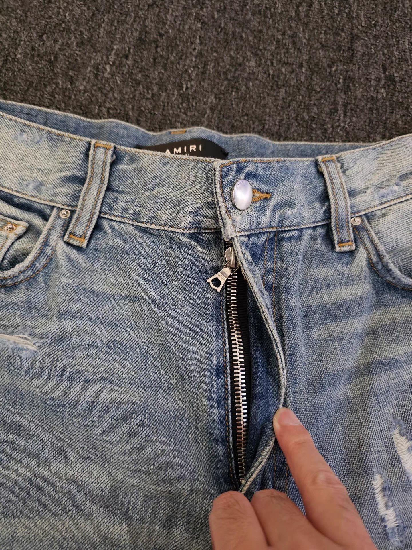 Amiri AMIRI distressed denim shorts Size US 34 / EU 50 - 2 Thumbnail