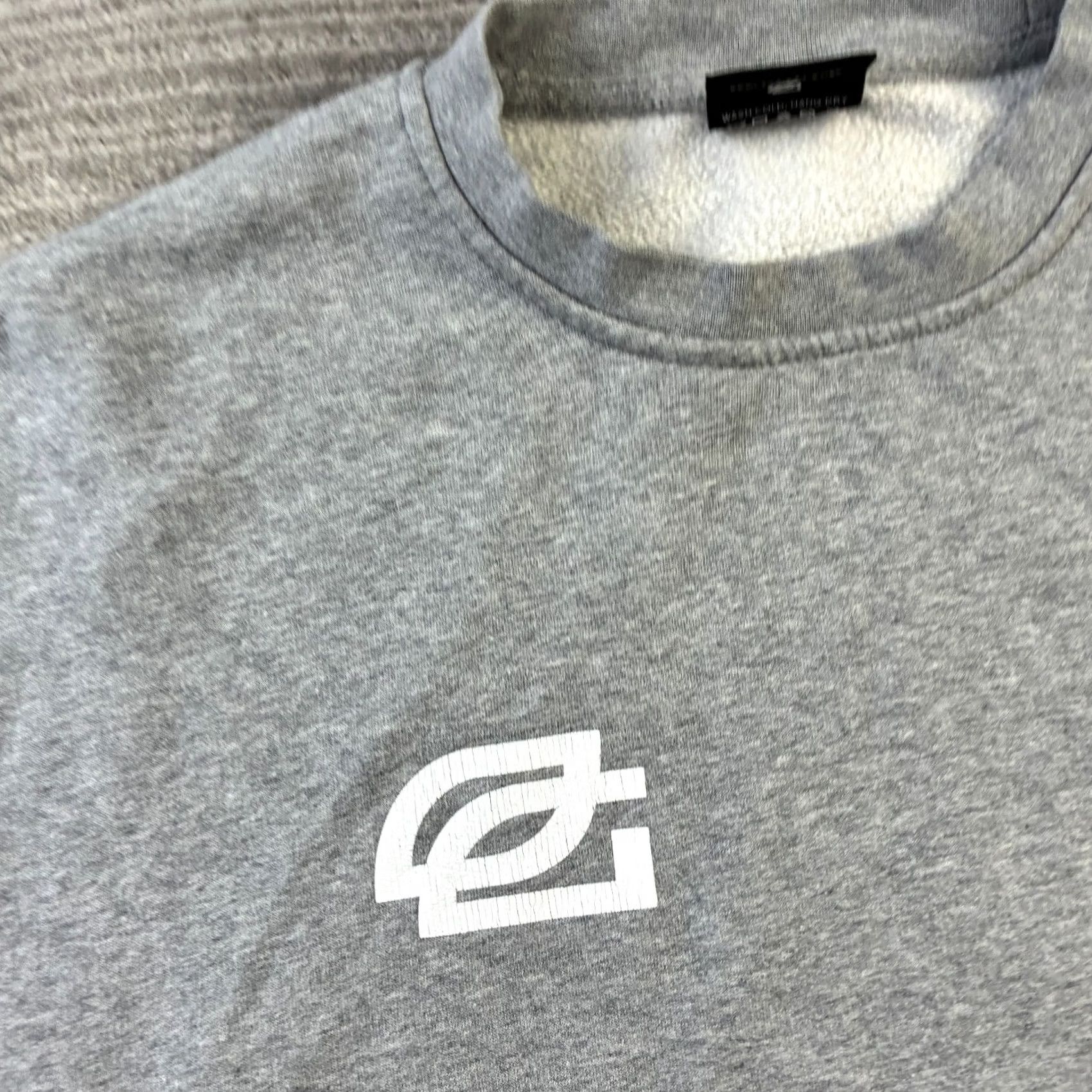 Vintage Optic Gaming Sweatshirt Mens XL Gray Pullover Crewneck Logo All Seasons Football Gym & Training Regular Fit Vintage: No Size US XL / EU 56 / 4 - 4 Thumbnail