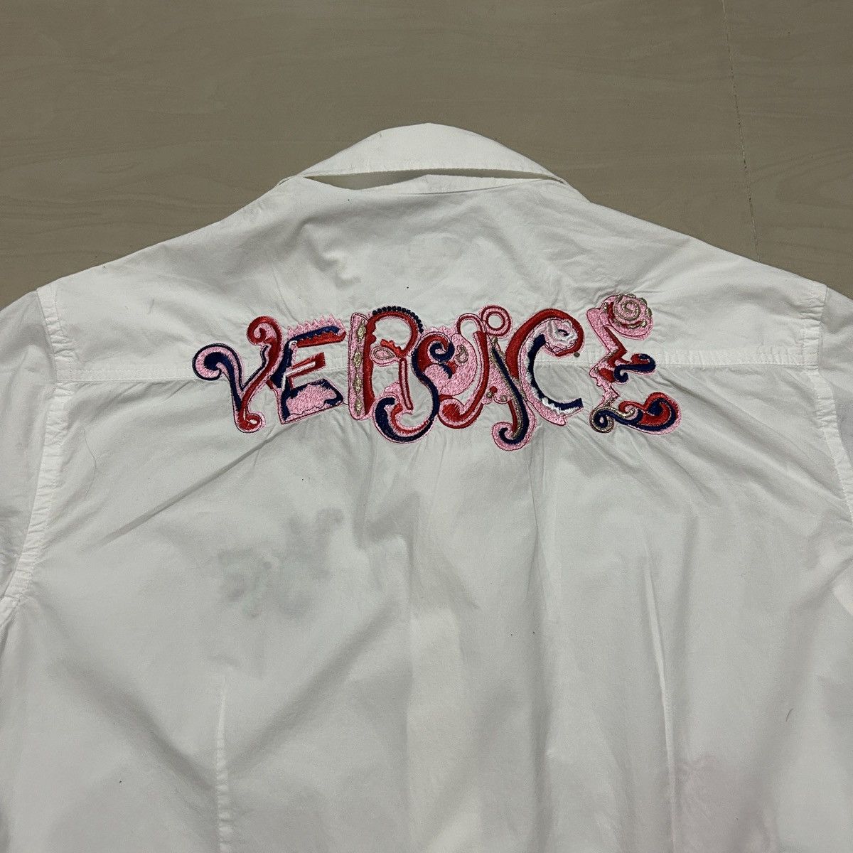 Versace Vintage Versace Jeans Couture White Embroidered Size M / US 6-8 / IT 42-44 - 4 Thumbnail