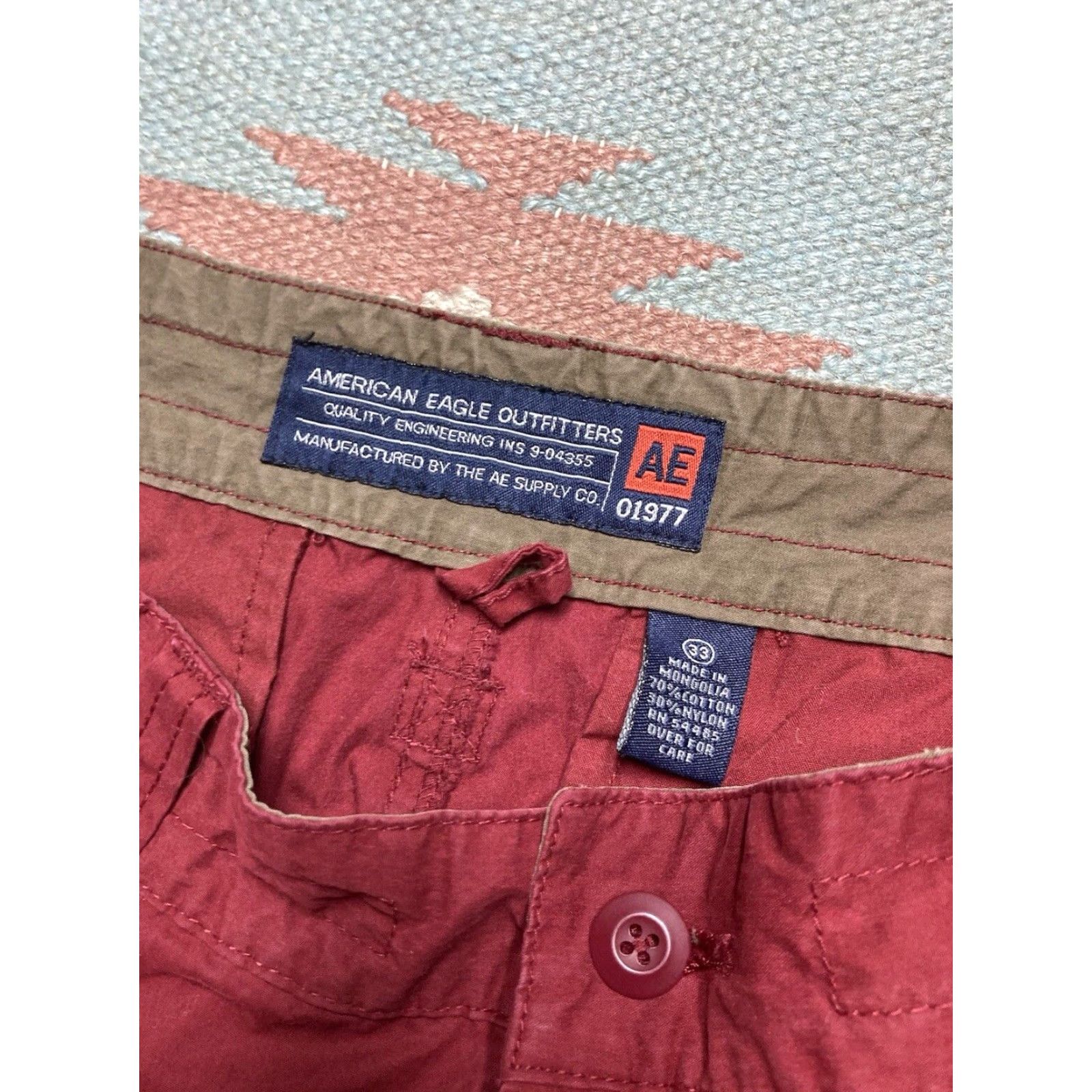 American Eagle Outfitters VINTAGE American Eagle Outfitters Cargo Shorts Men 33 Dark Red Baggy Wide Leg Skater 90s 00s Jeans? Size US 33 - 6 Thumbnail
