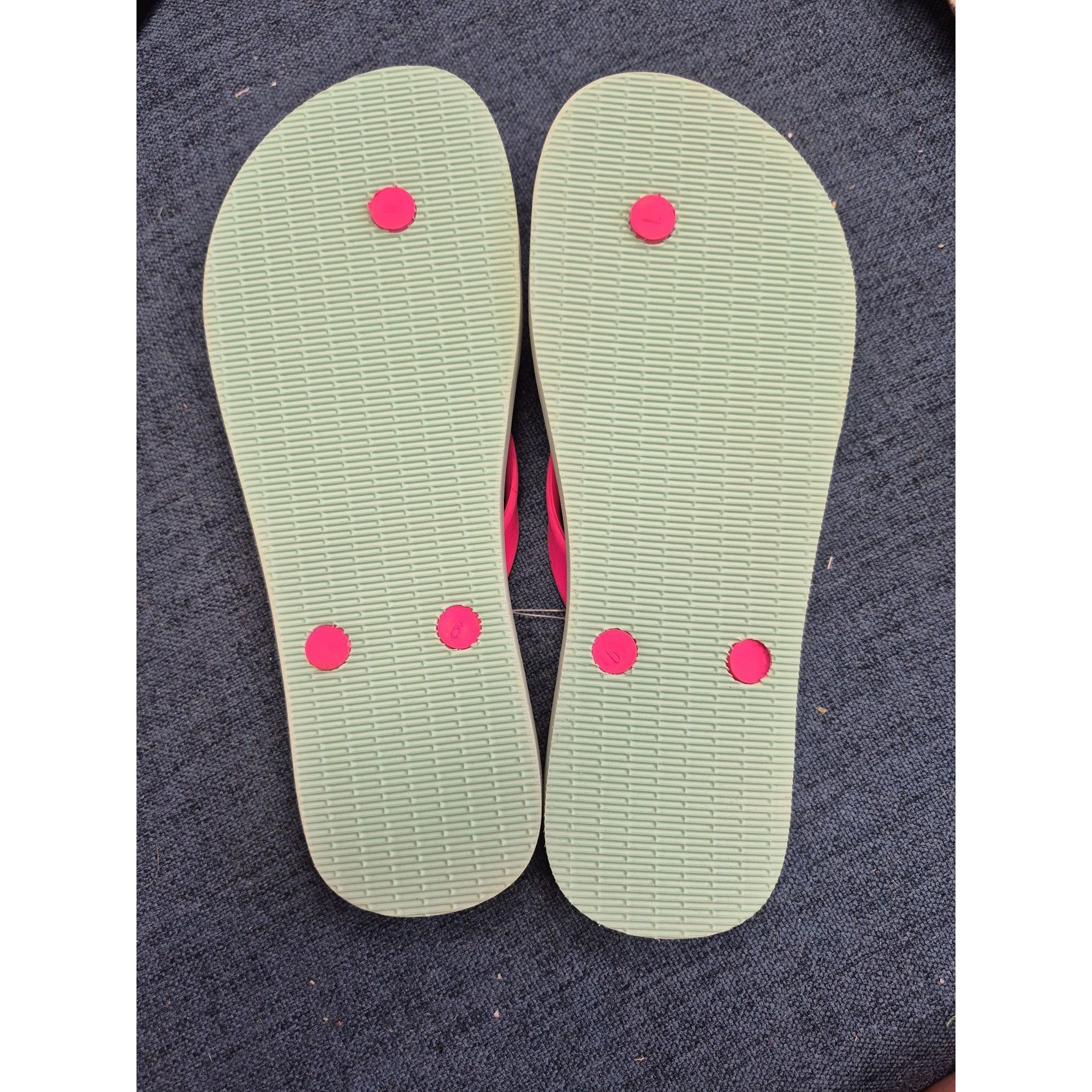 Other Hibiscus Natural Rubber Flip Flops Size 9 Women's Size US 9 / IT 39 - 2 Thumbnail