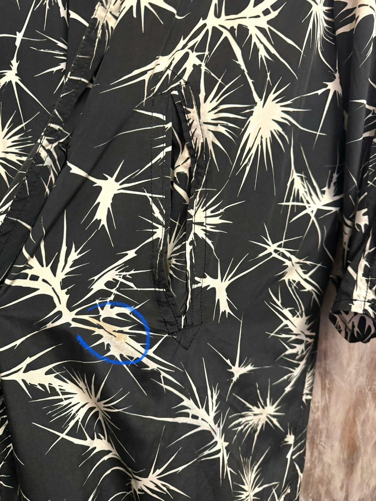 Haider Ackermann haider Ackermann floral slik printed coat 42 wo Size M / US 6-8 / IT 42-44 - 13 Thumbnail