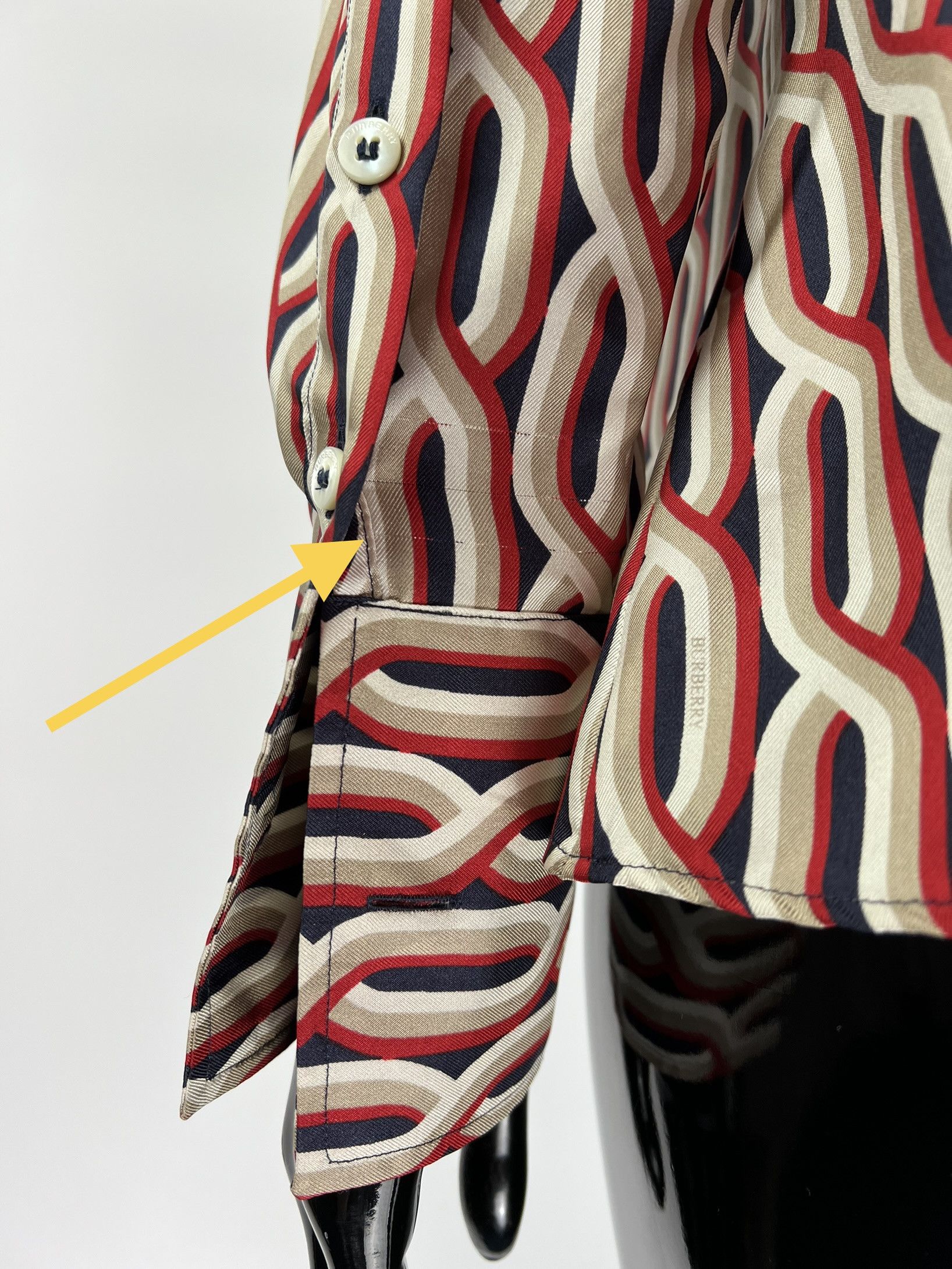 Burberry Burberry London Women's Silk Button Up Shirt Blouse Size 42 Size M / US 6-8 / IT 42-44 - 4 Thumbnail