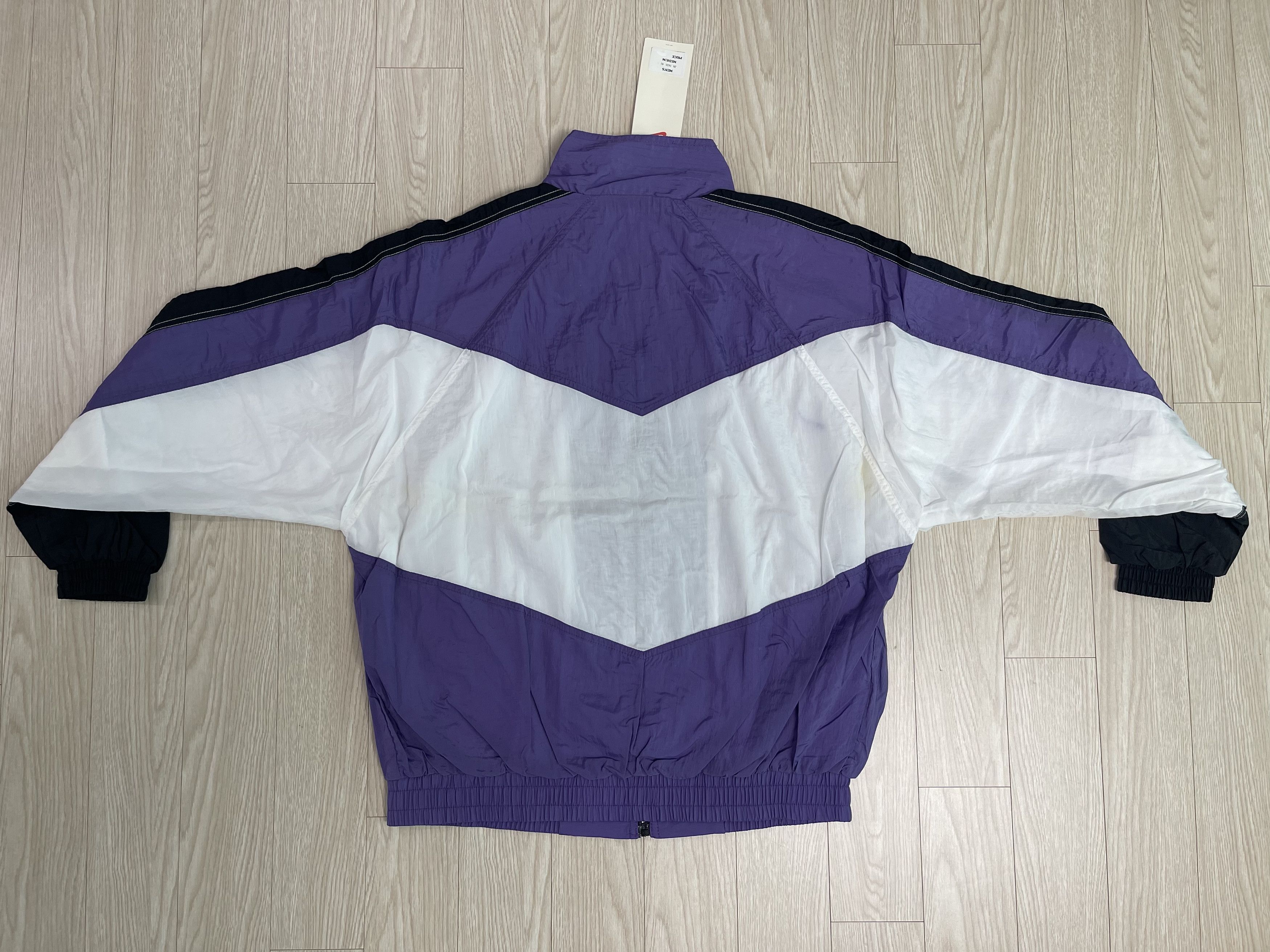 Nike Nike Red Tag 90’s Vintage Nylon Jacket M Size US M / EU 48-50 / 2 - 5 Thumbnail