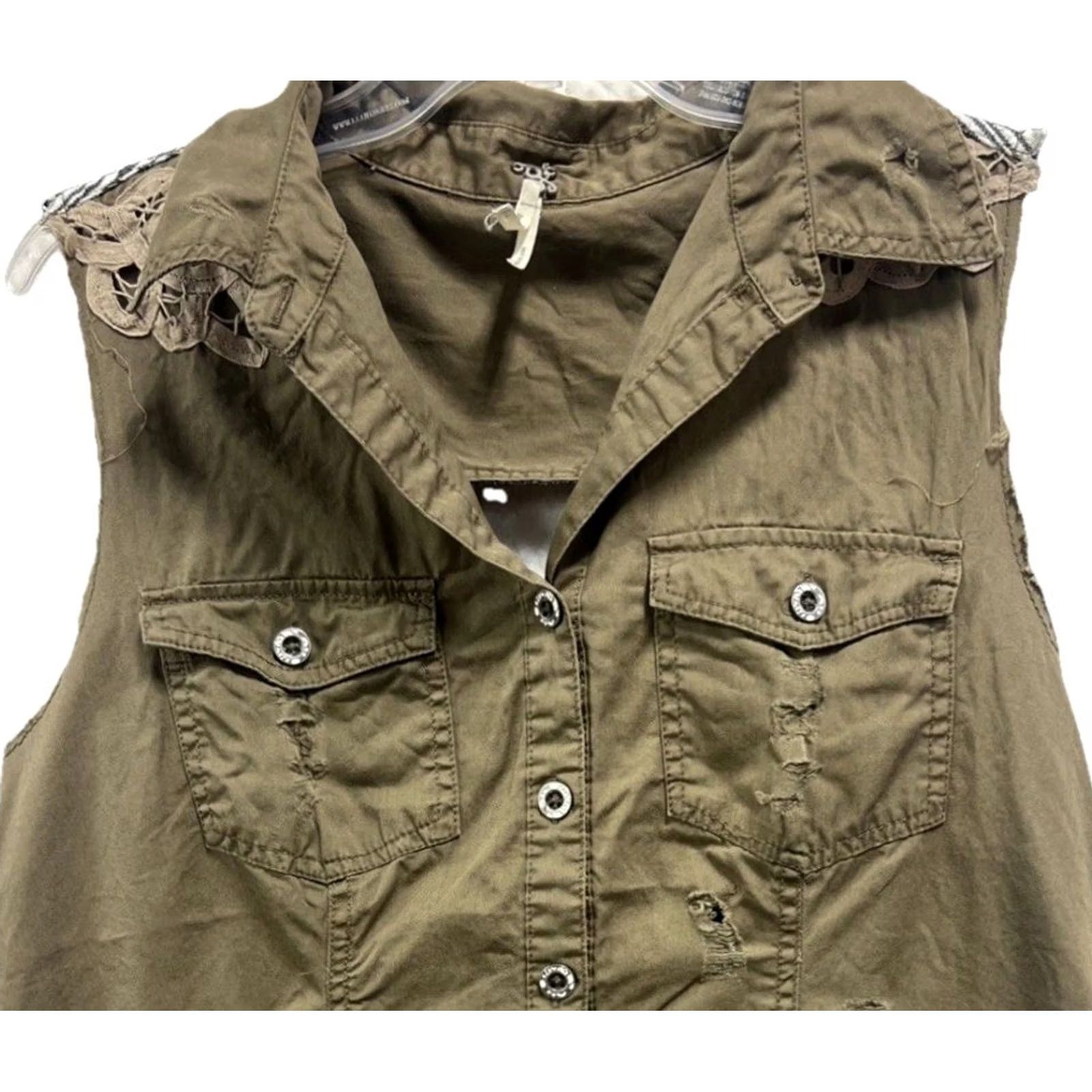 BKE BKE Women’s Utility Vest Distressed Olive Green Sleeveless Button Up Boho Size L Size L / US 10 / IT 46 - 3 Thumbnail