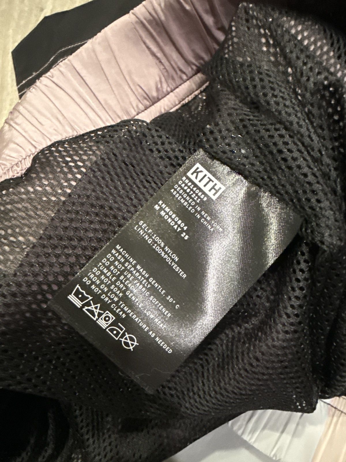 Kith × New Balance Kith x New Balance Curved Seam Callum Pants Size L Size US 34 / EU 50 - 4 Thumbnail