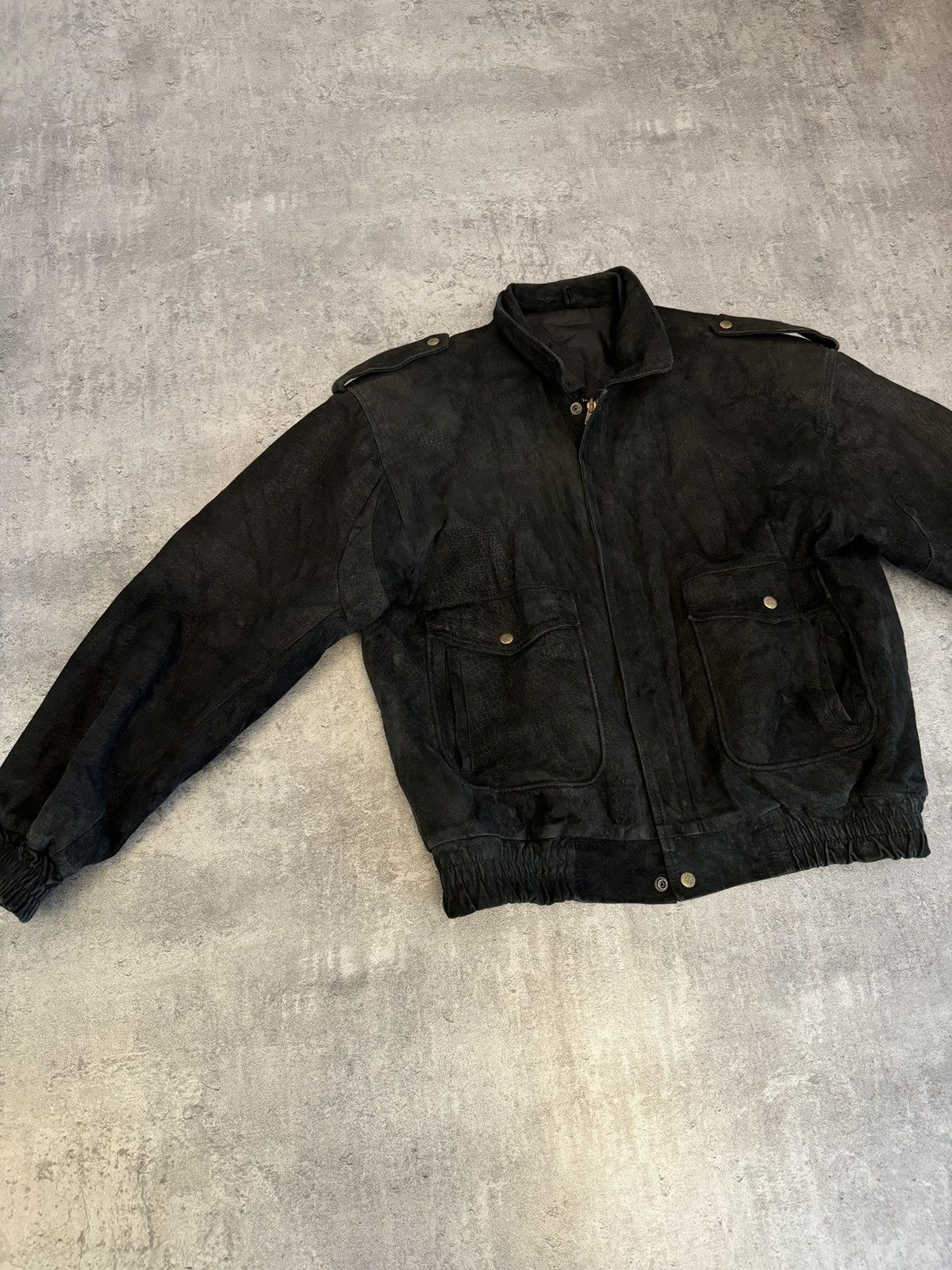 Genuine Leather × Vintage Real Leather Bomber Jacket vintage black boxy 90s y2k rare Size US M / EU 48-50 / 2 - 5 Thumbnail
