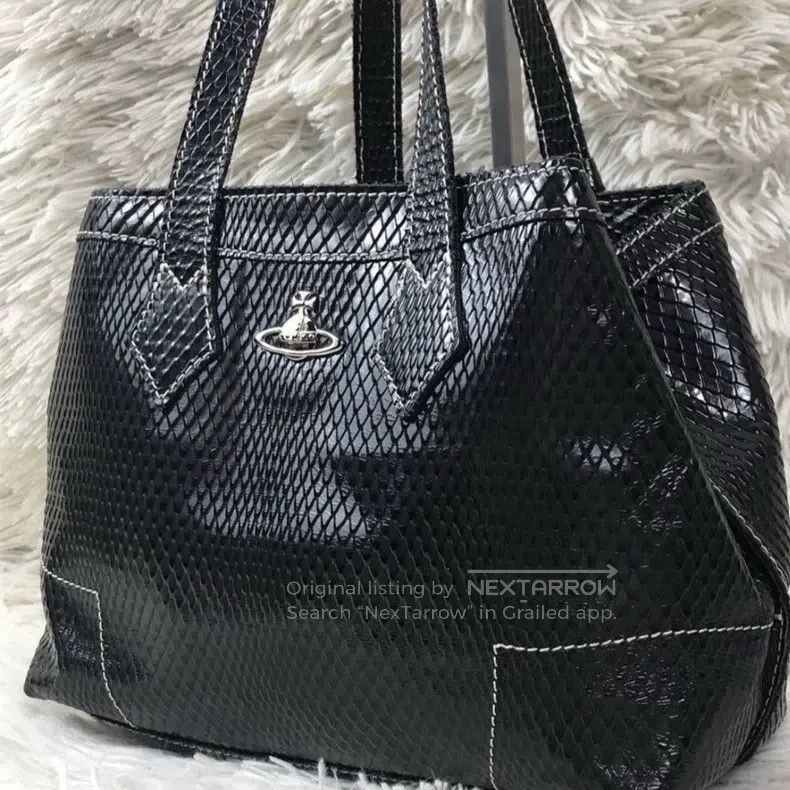 Vivienne Westwood Vivienne Westwood size os Vintage black crocodile pattern h Size ONE SIZE - 1 Thumbnail