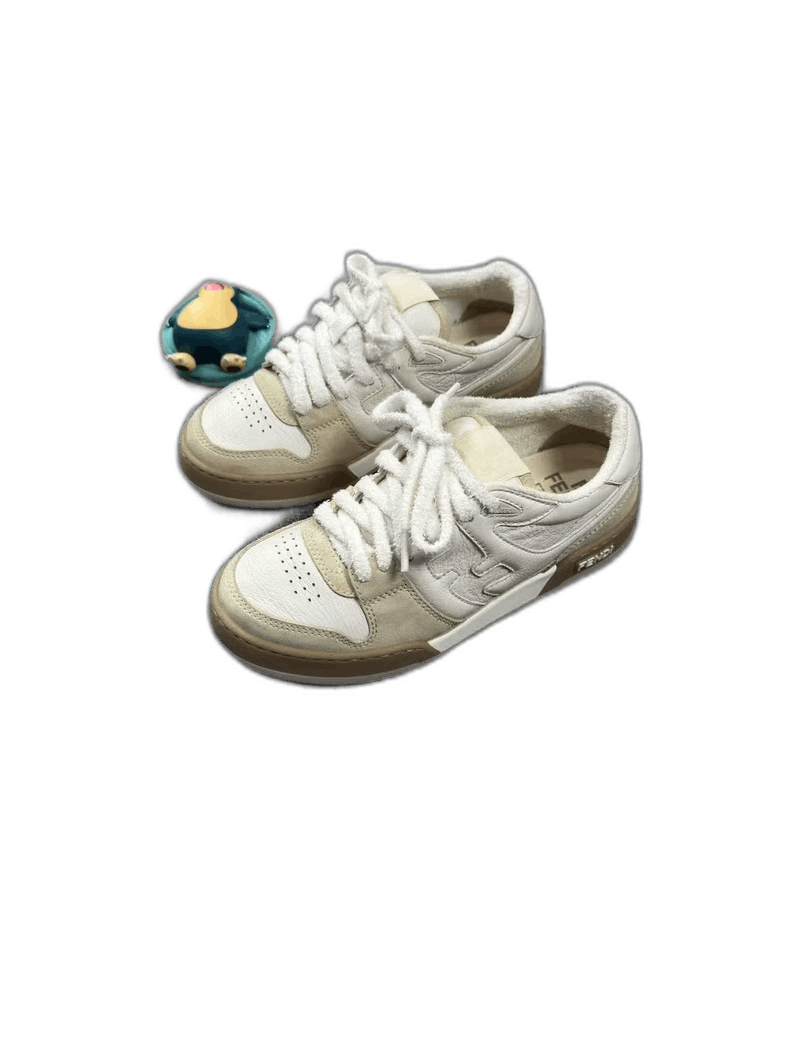 Fendi Fendi White Sneakers in Excellent Condition Size US 10 / EU 43 - 1 Thumbnail