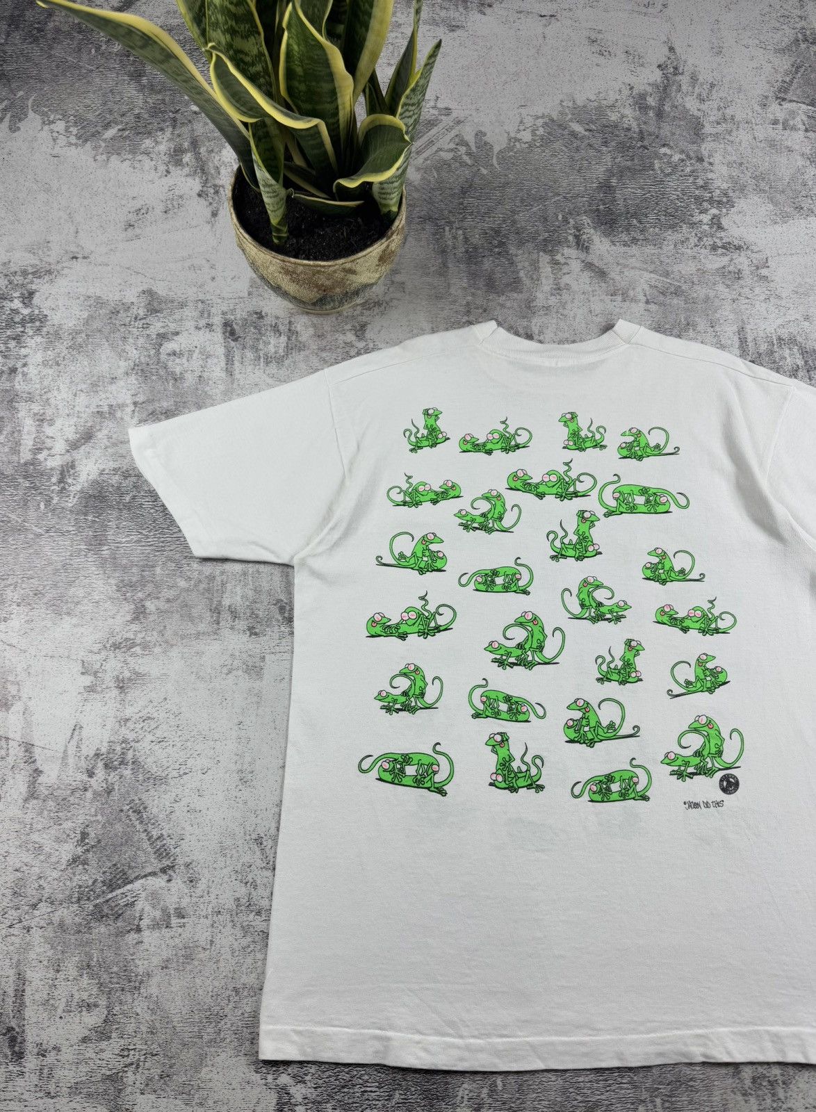 Vintage Kama Sutra Lizard Sex Positions New Braunfels T Shirt Tee Size US XL / EU 56 / 4 - 16 Thumbnail