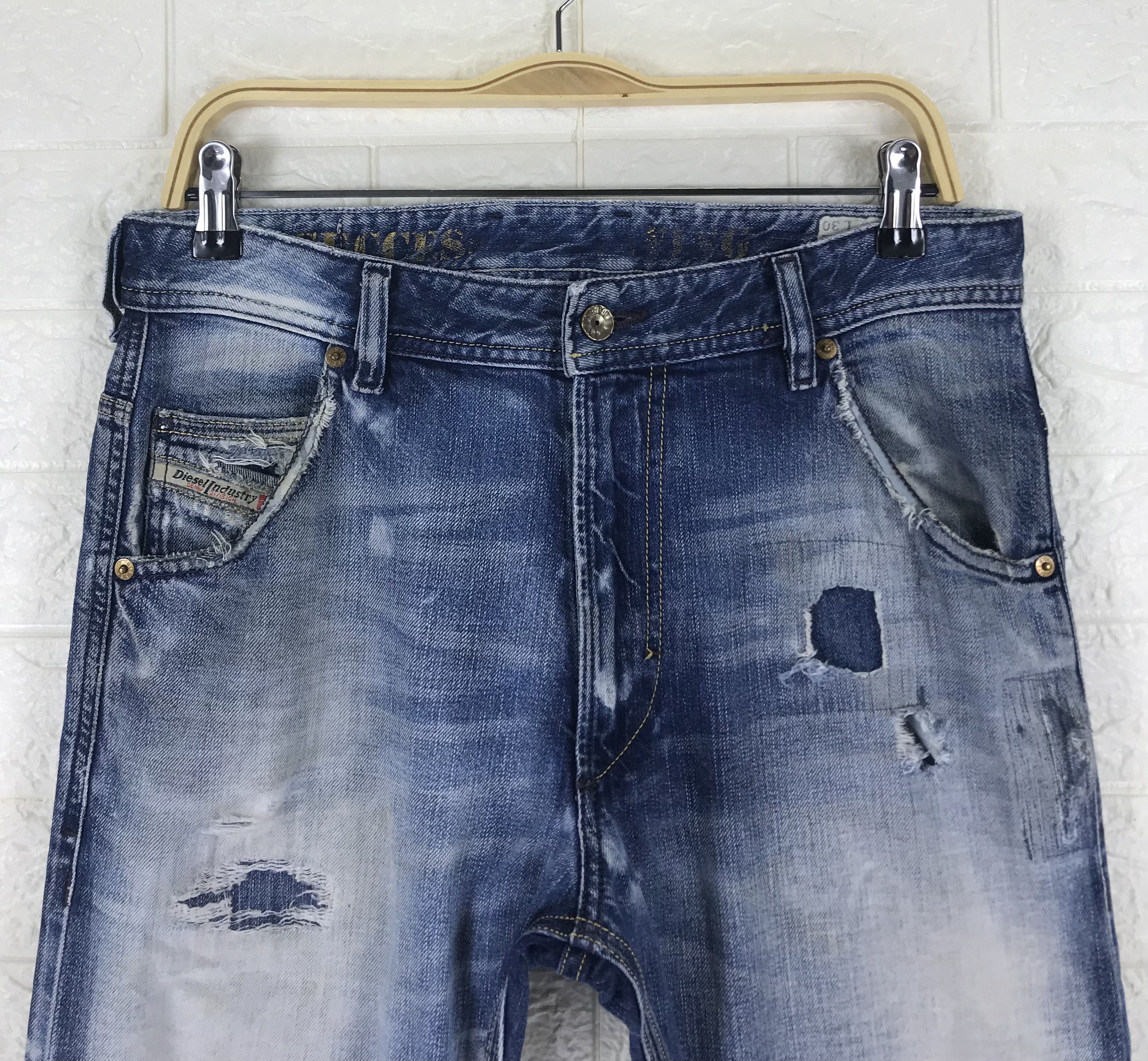 Diesel Vintage Diesel Distressed Denim Faded Blue Jeans Size US 29 - 2 Thumbnail