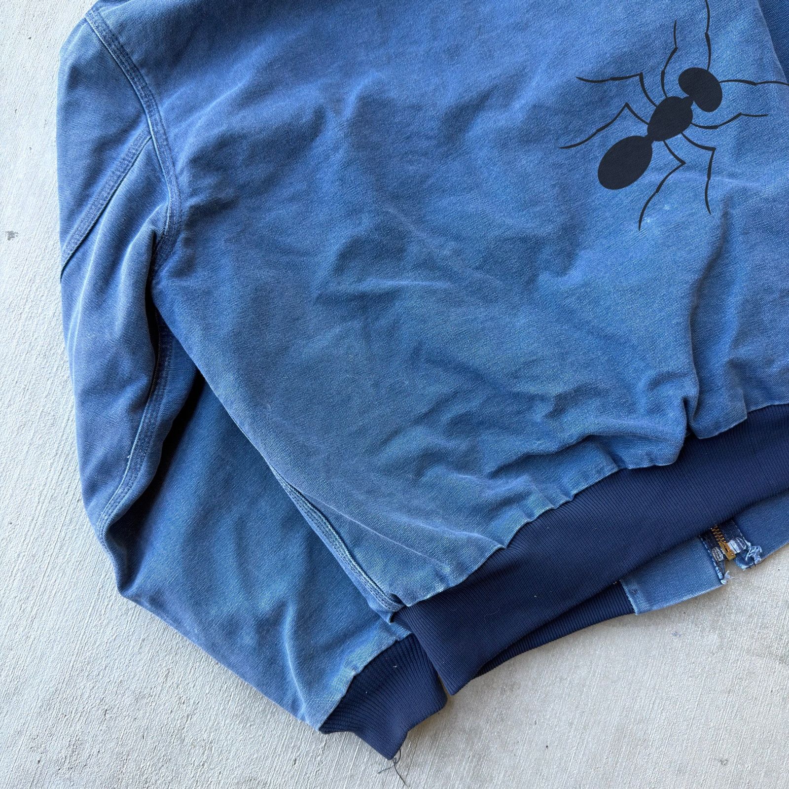 Carhartt × Vintage Vintage Carhartt J05 NVY blue hooded work wear jacket Size US L / EU 52-54 / 3 - 7 Thumbnail