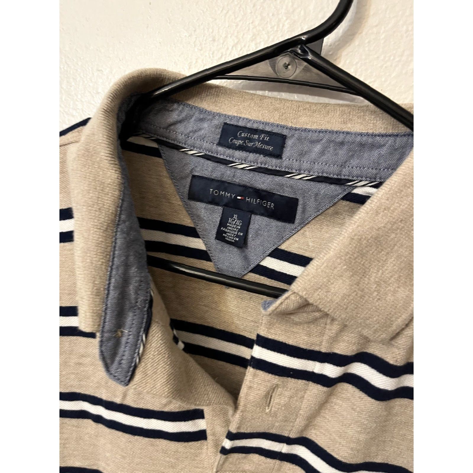 Tommy Hilfiger VINTAGE Tommy Hilfiger Men's Polo Shirt Short Sleeve XL Beige Striped Custom Fit Size US XL / EU 56 / 4 - 2 Thumbnail