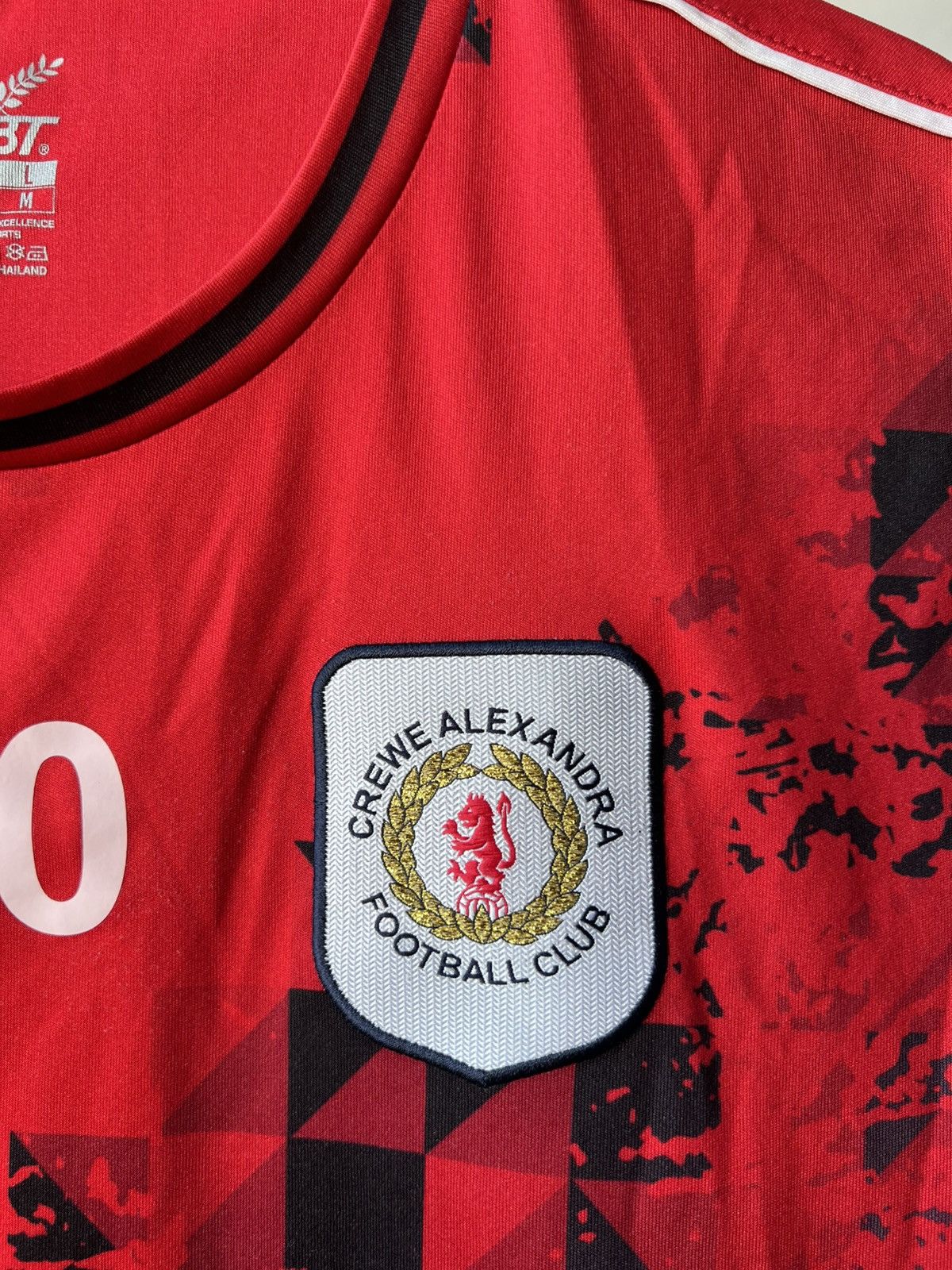 Other 2021/22 CREWE ALEXANDRA TRAINING SOCCER JERSEY SHIRT M Size US M / EU 48-50 / 2 - 6 Thumbnail