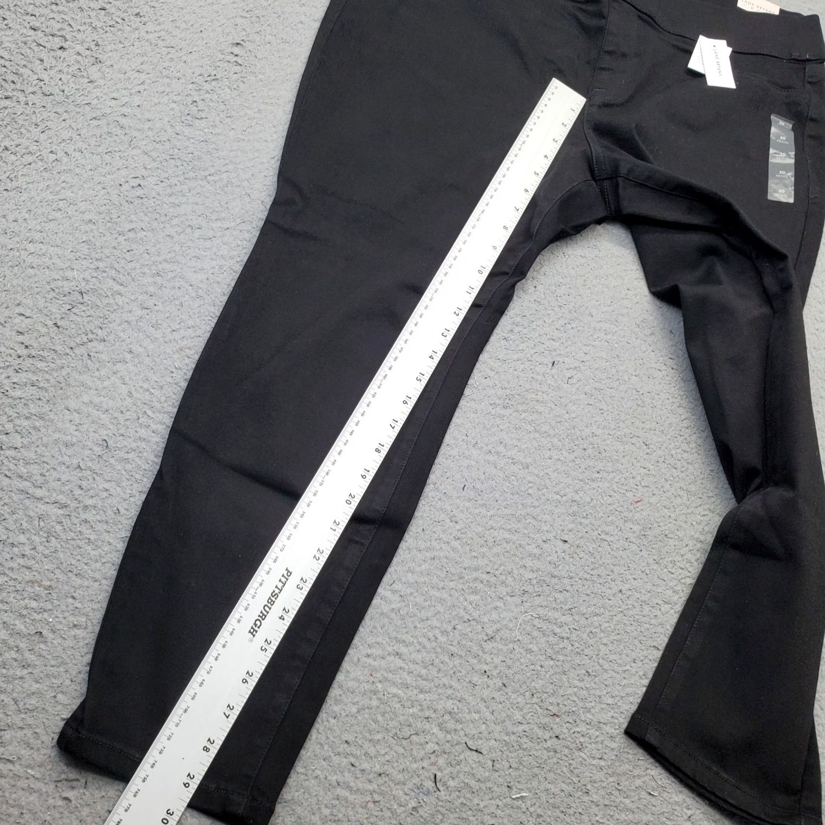 Vintage Lane Bryant Womens Jegging Jeans 20P Black High Rise Pull On Petite 5-Pocket Denim Stretch Jeans Size 42" / US 20 - 4 Thumbnail