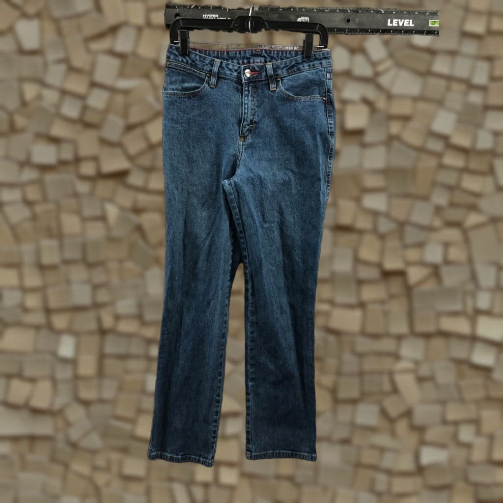 Wrangler Wrangler 13MWZ Jeans Size 7 Juniors Womens Medium Wash Blue Denim 5-Pocket Regular Straight Belt Loops Zipper Button Cotton Vintage No Size 28" / US 6 / IT 42 - 1 Thumbnail